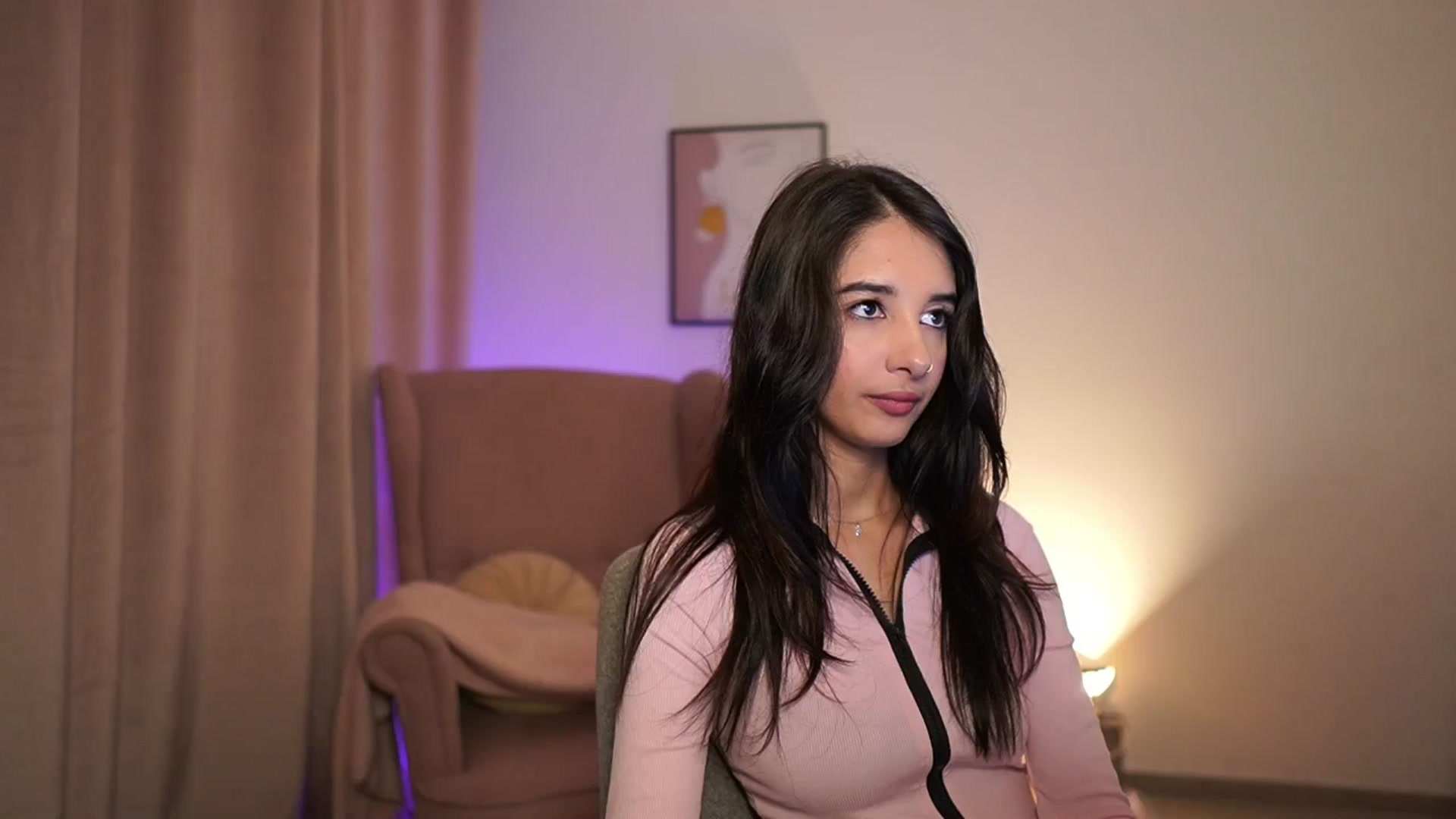 Gallery image thumbnail from Jacky__smith's myfreecams stream on, 04/11/2025, 08:28 image 4 of 20