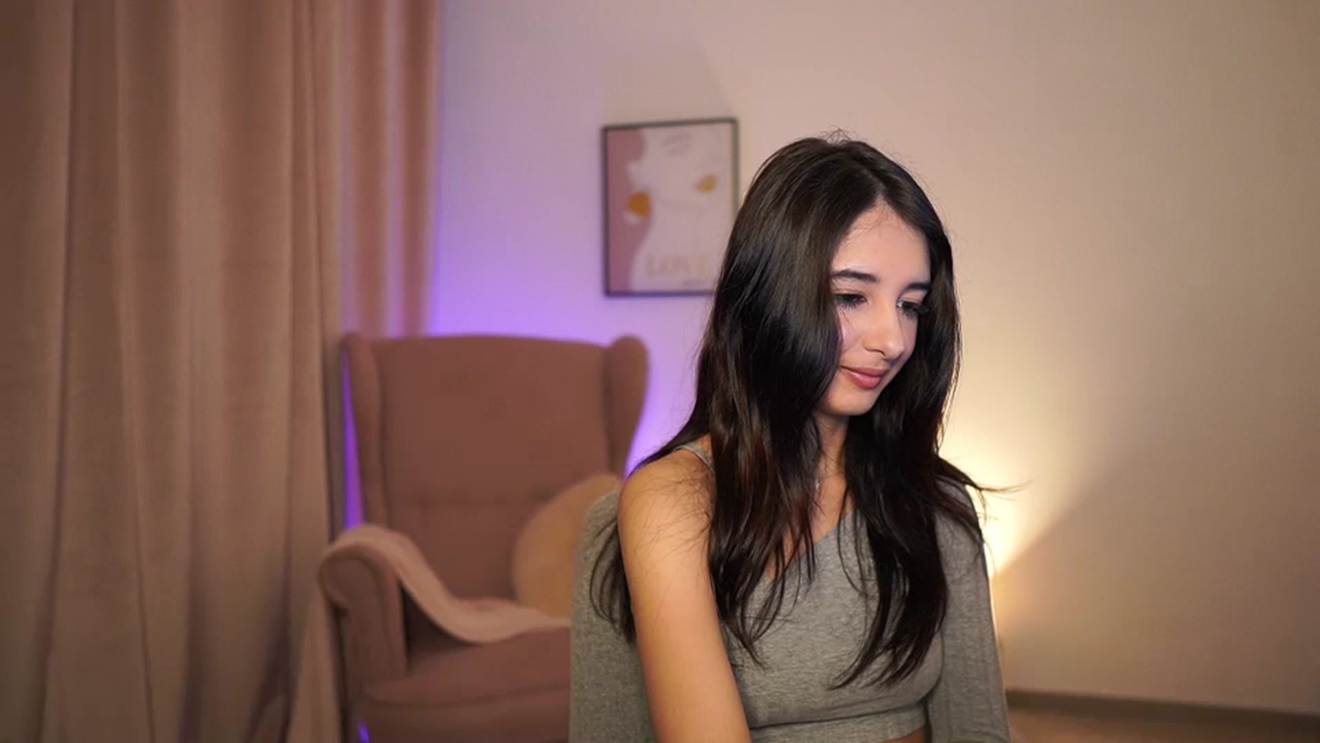 Gallery image thumbnail from Jacky__smith's myfreecams stream on, 04/14/2025, 08:41 image 3 of 20