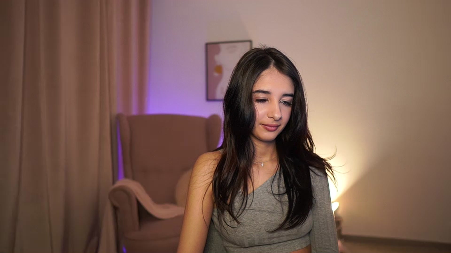 Gallery image thumbnail from Jacky__smith's myfreecams stream on, 04/14/2025, 08:41 image 2 of 20
