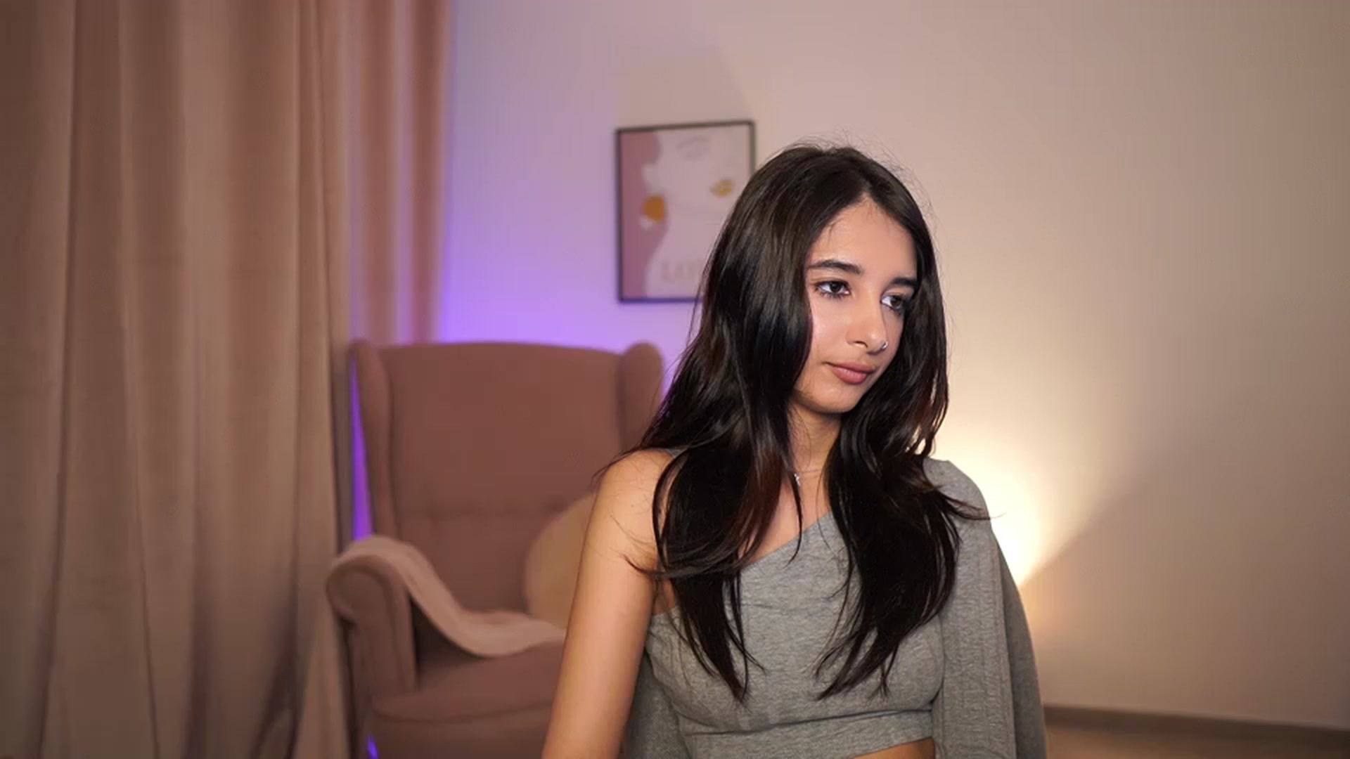Gallery image thumbnail from Jacky__smith's myfreecams stream on, 04/14/2025, 11:02 image 5 of 20