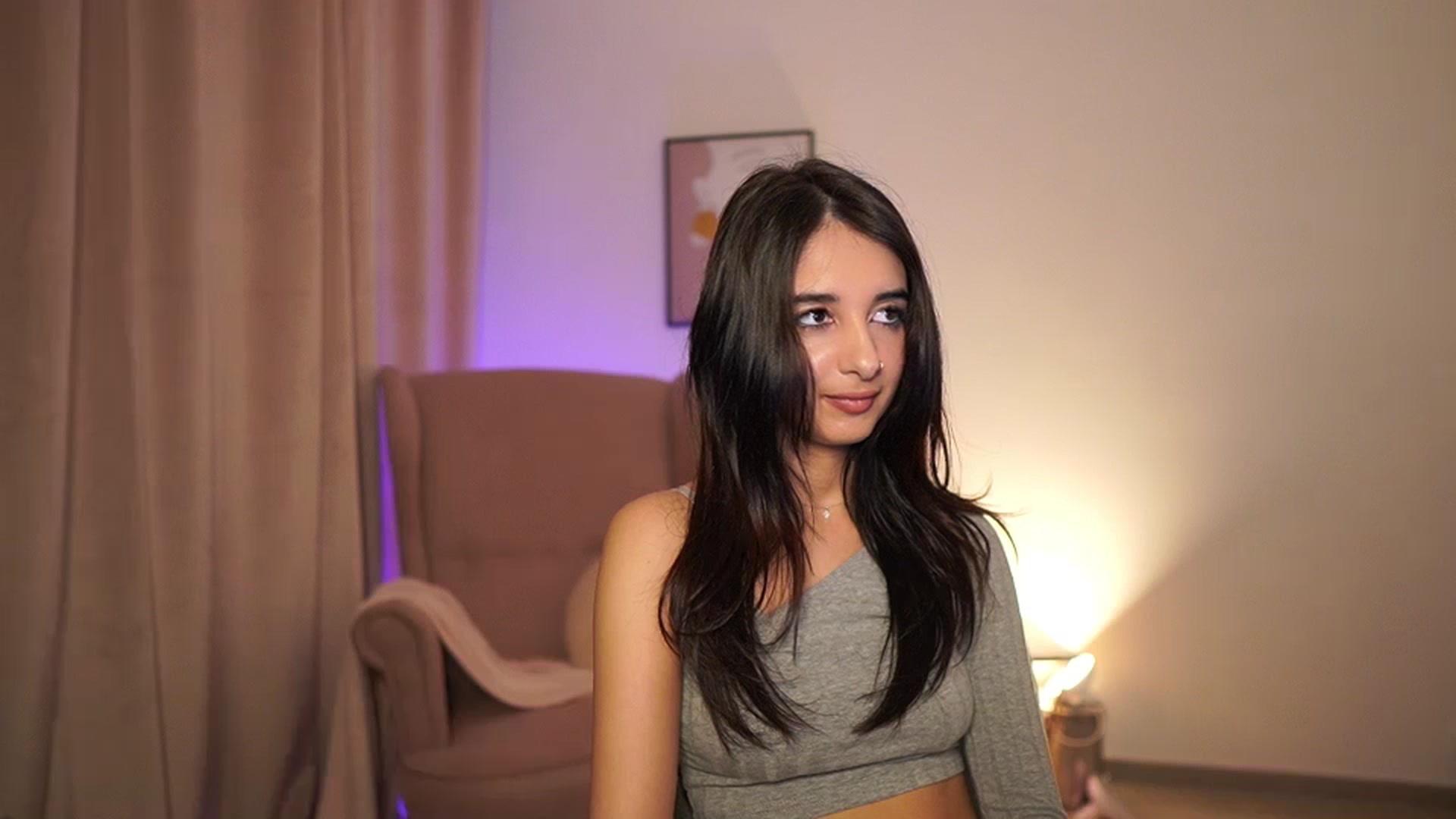 Gallery image thumbnail from Jacky__smith's myfreecams stream on, 04/14/2025, 11:02 image 14 of 20