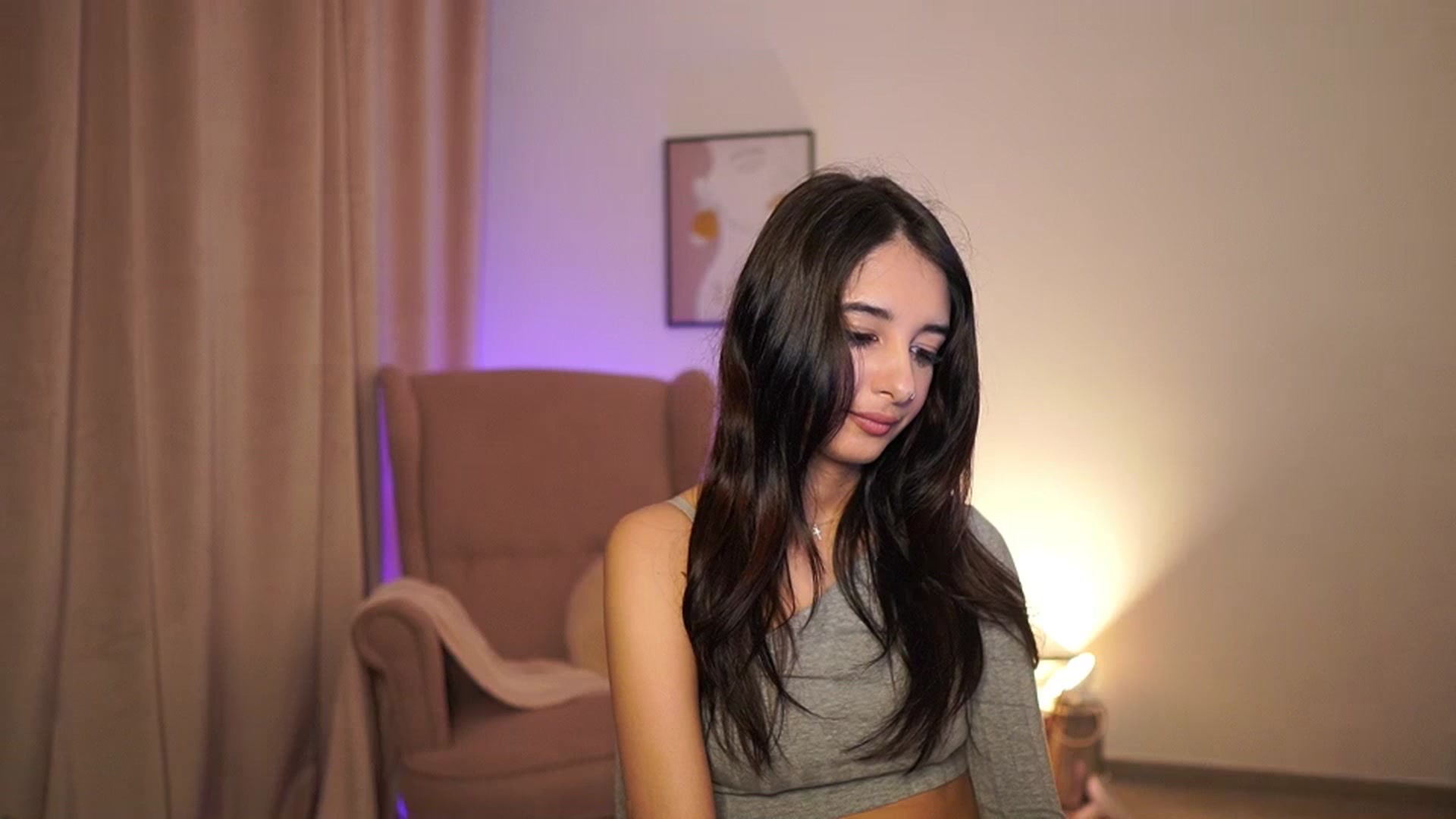 Gallery image thumbnail from Jacky__smith's myfreecams stream on, 04/14/2025, 11:02 image 2 of 20