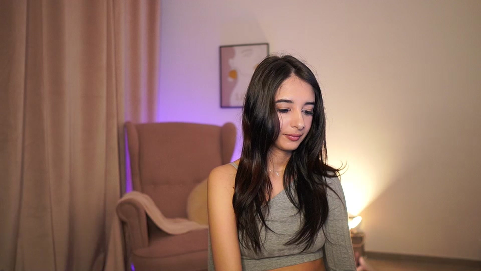 Gallery image thumbnail from Jacky__smith's myfreecams stream on, 04/14/2025, 11:02 image 1 of 20
