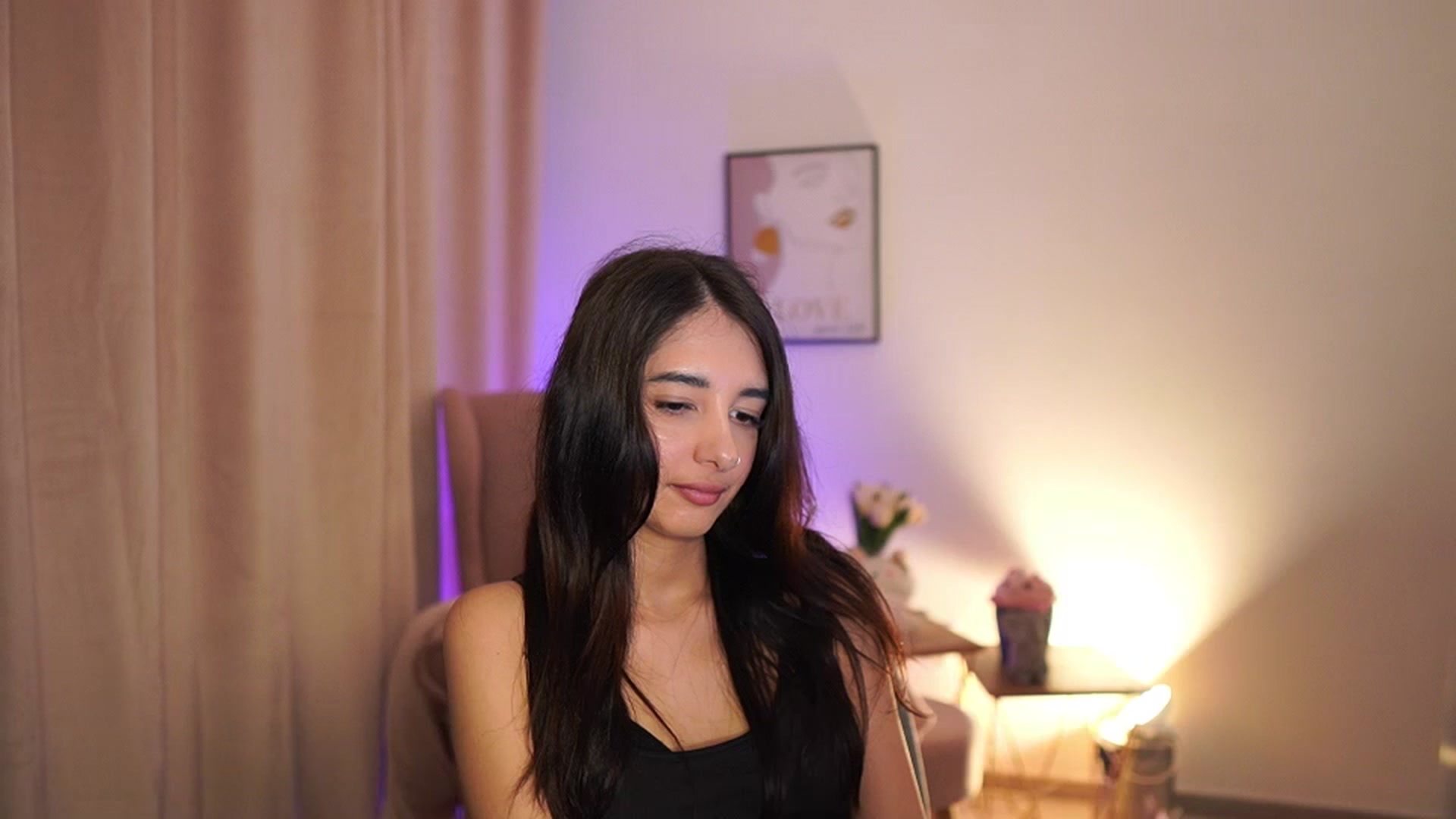 Gallery image thumbnail from Jacky__smith's myfreecams stream on, 04/20/2025, 09:53 image 20 of 20