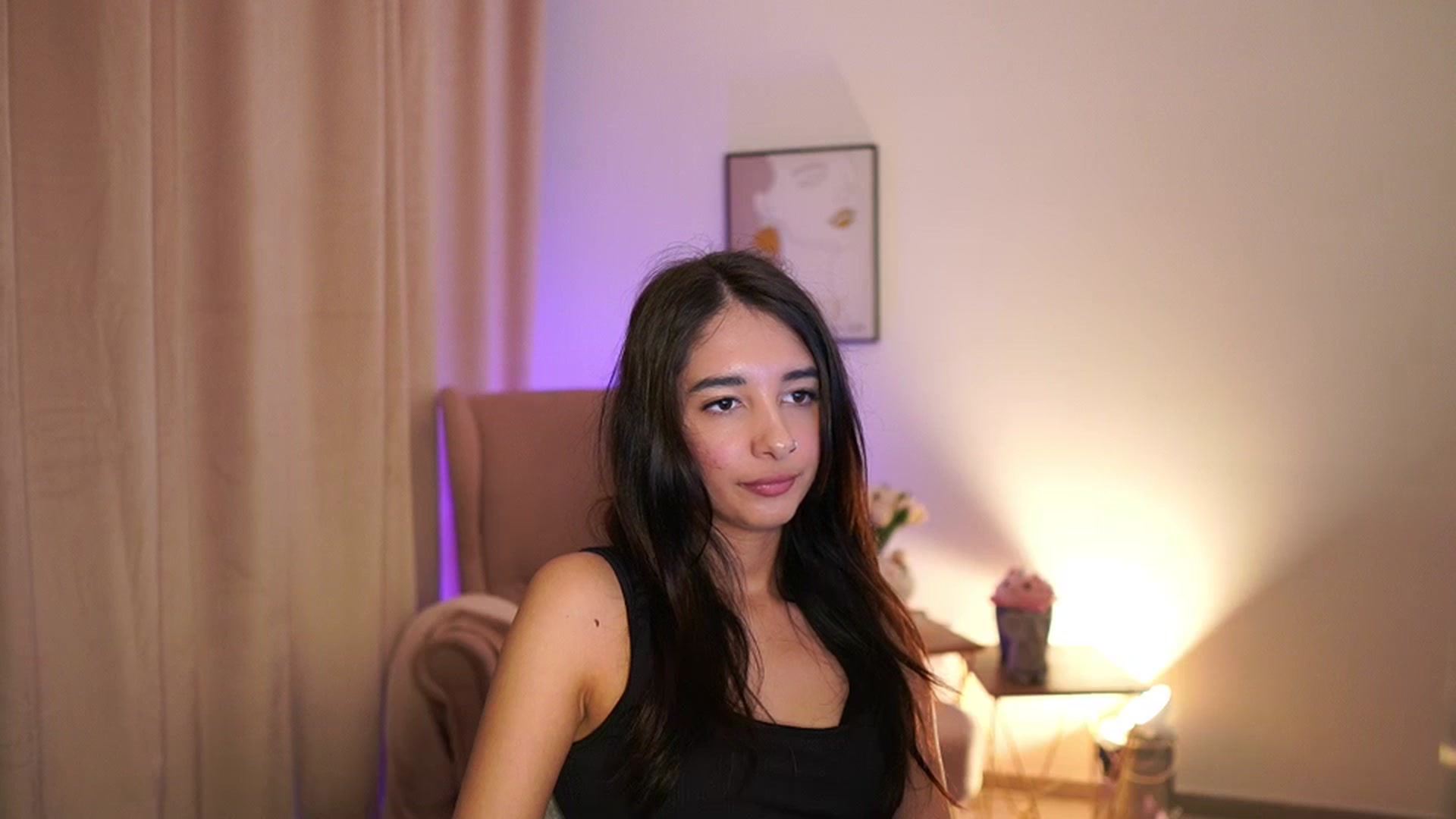 Gallery image thumbnail from Jacky__smith's myfreecams stream on, 04/20/2025, 11:49 image 20 of 20