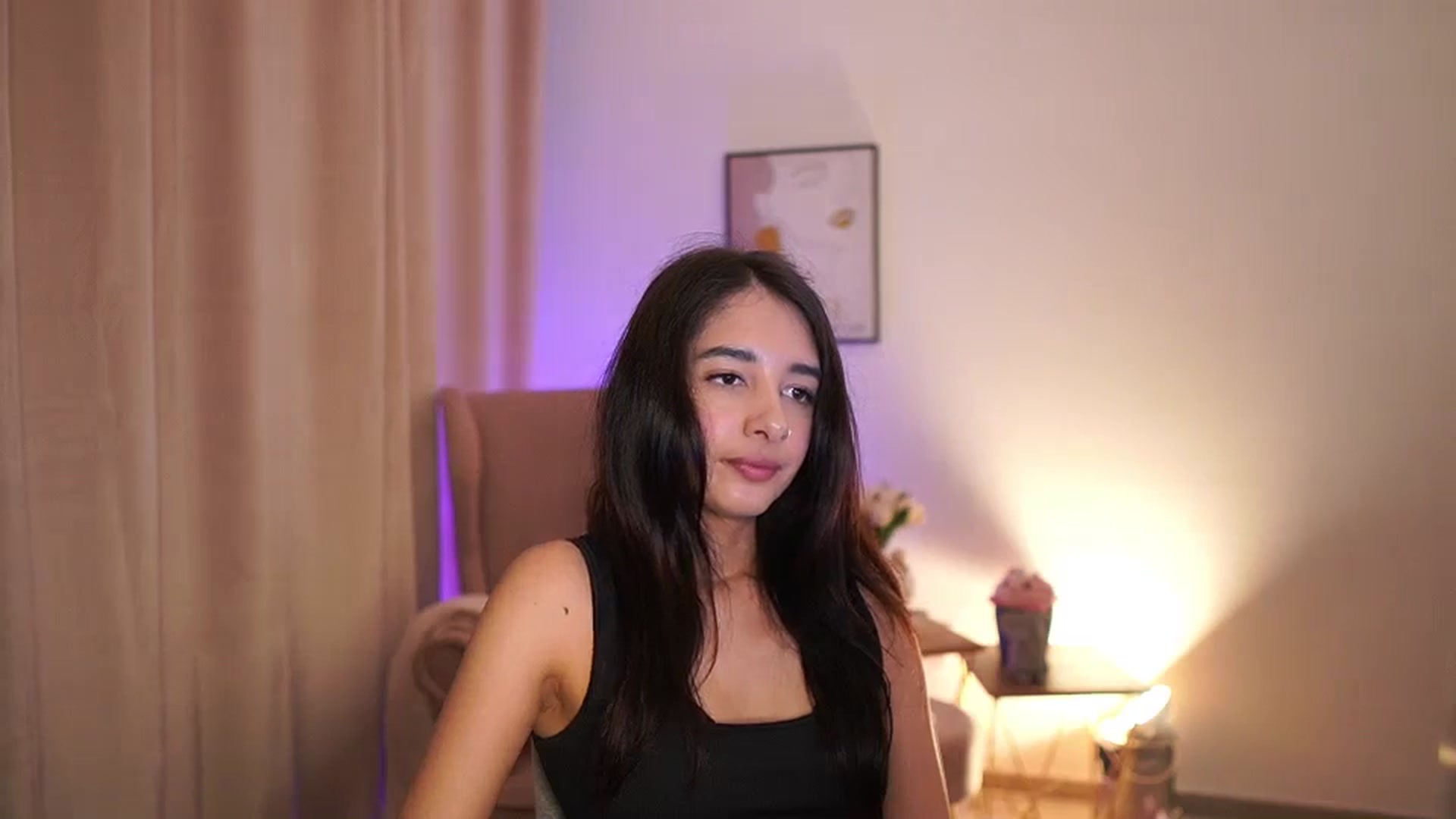 Gallery image thumbnail from Jacky__smith's myfreecams stream on, 04/20/2025, 11:49 image 7 of 20
