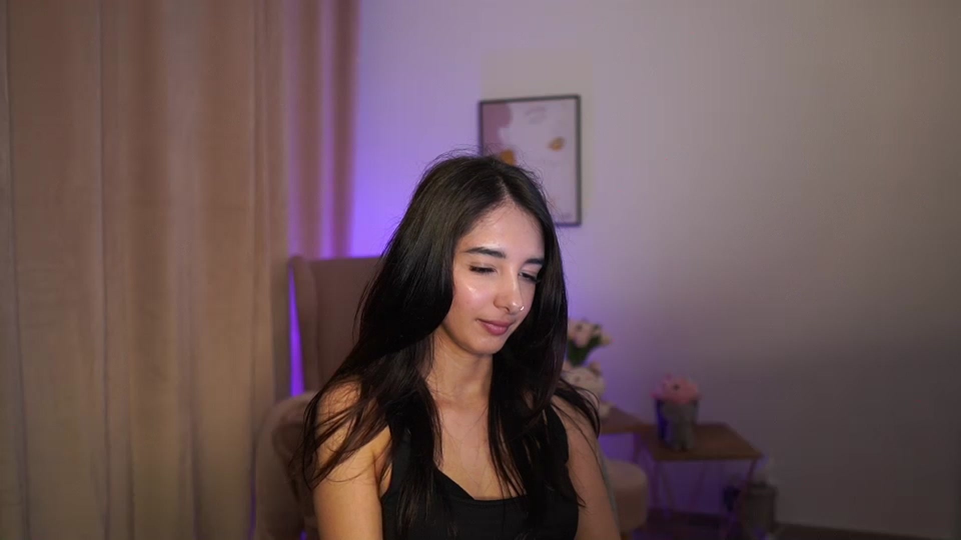 Gallery image thumbnail from Jacky__smith's myfreecams stream on, 04/20/2025, 14:51 image 3 of 20