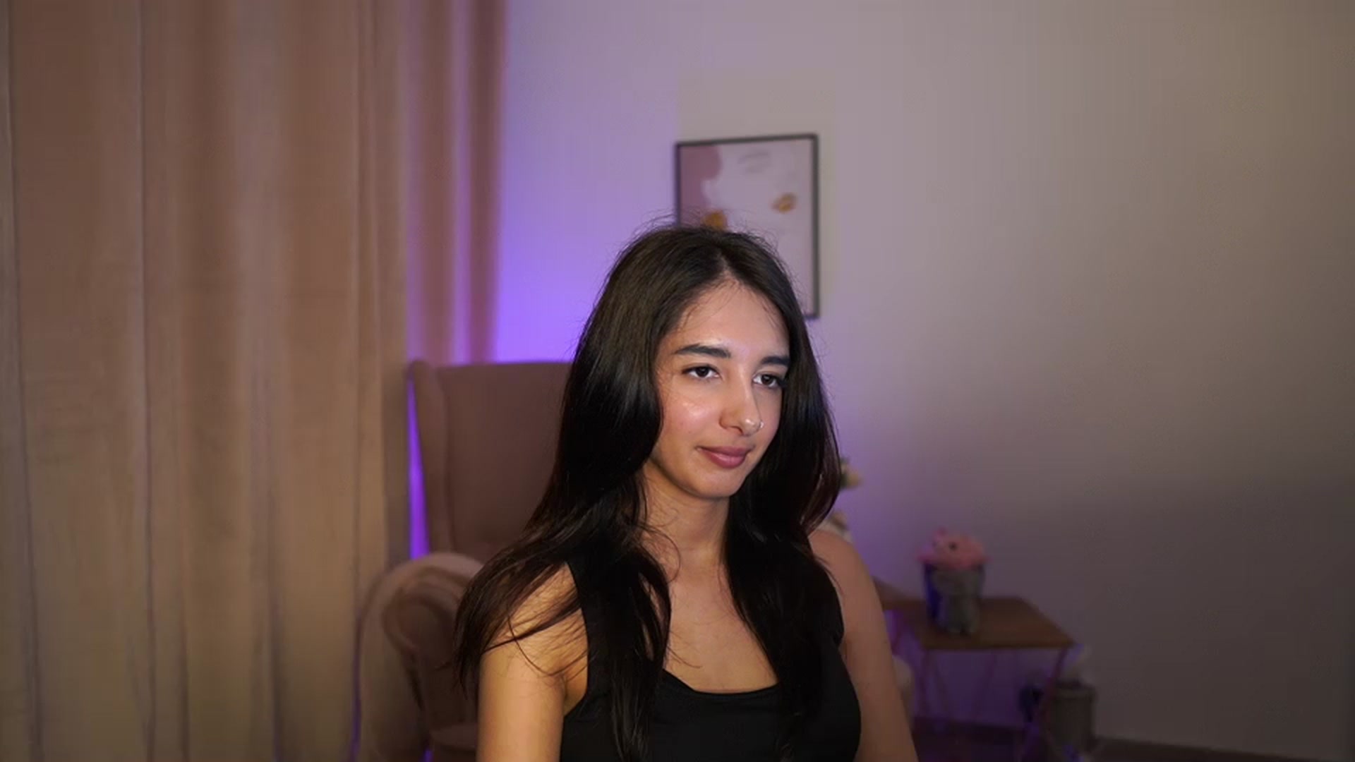 Gallery image thumbnail from Jacky__smith's myfreecams stream on, 04/20/2025, 14:51 image 18 of 20