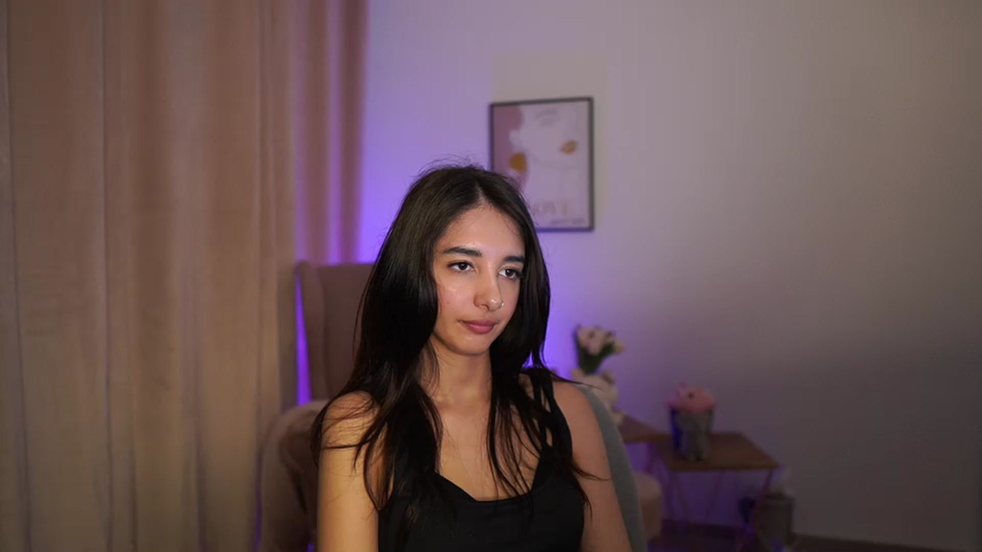 Gallery image thumbnail from Jacky__smith's myfreecams stream on, 04/20/2025, 14:51 image 7 of 20