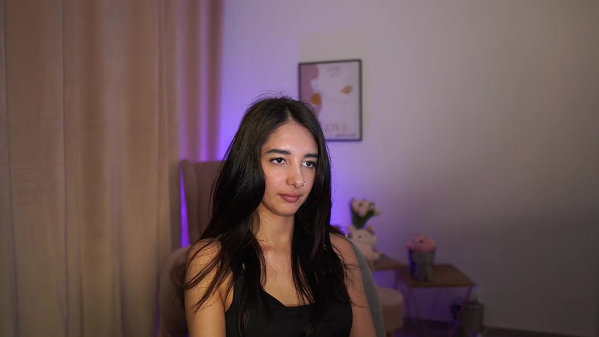 Gallery image thumbnail from Jacky__smith's myfreecams stream on, 04/20/2025, 14:51 image 4 of 20