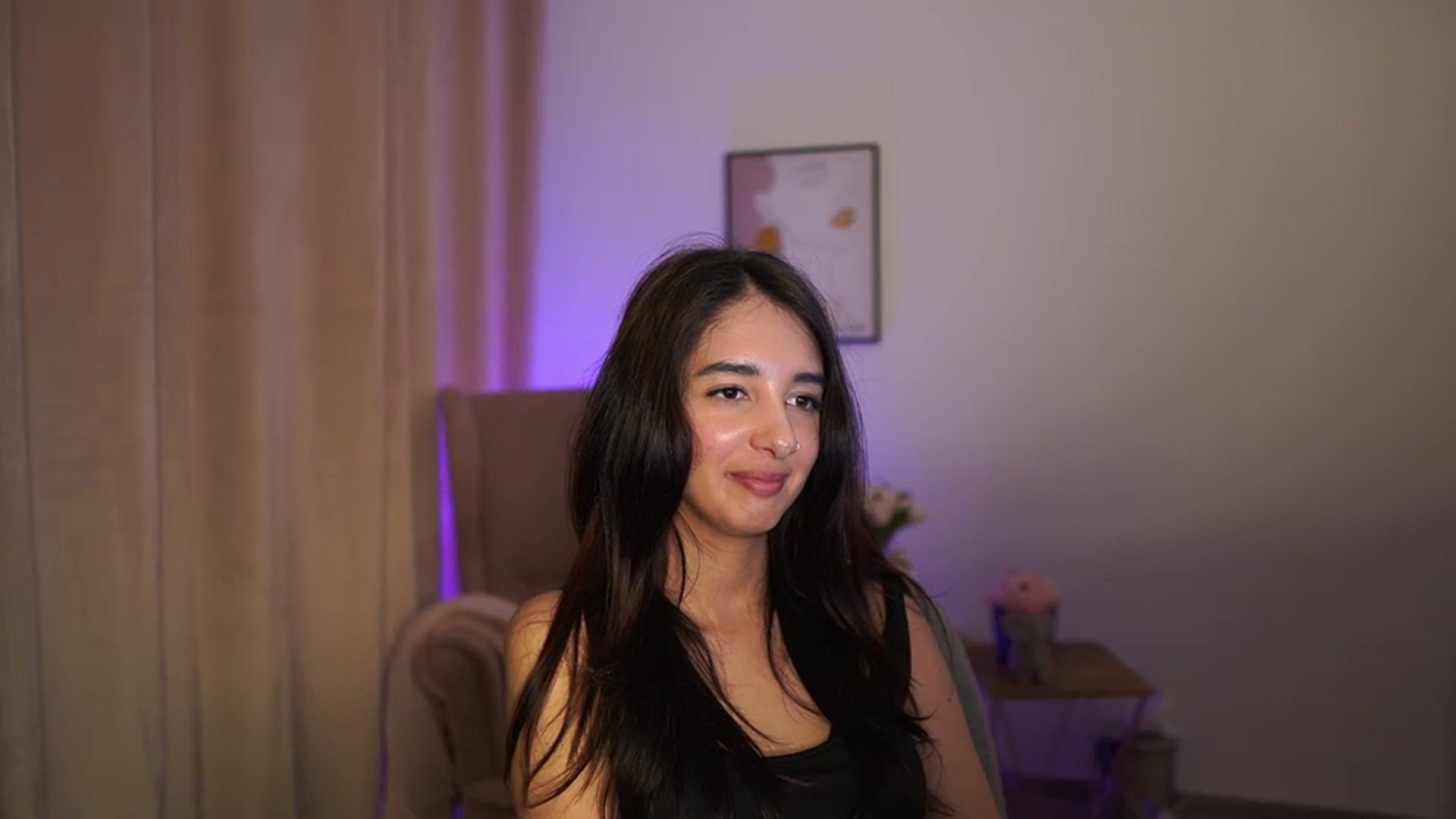 Gallery image thumbnail from Jacky__smith's myfreecams stream on, 04/20/2025, 15:35 image 7 of 20