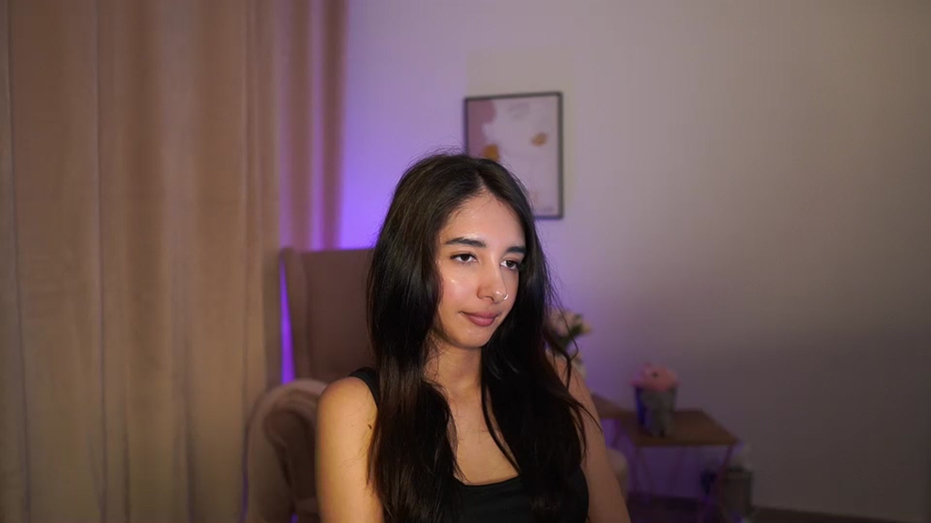 Gallery image thumbnail from Jacky__smith's myfreecams stream on, 04/20/2025, 15:35 image 14 of 20