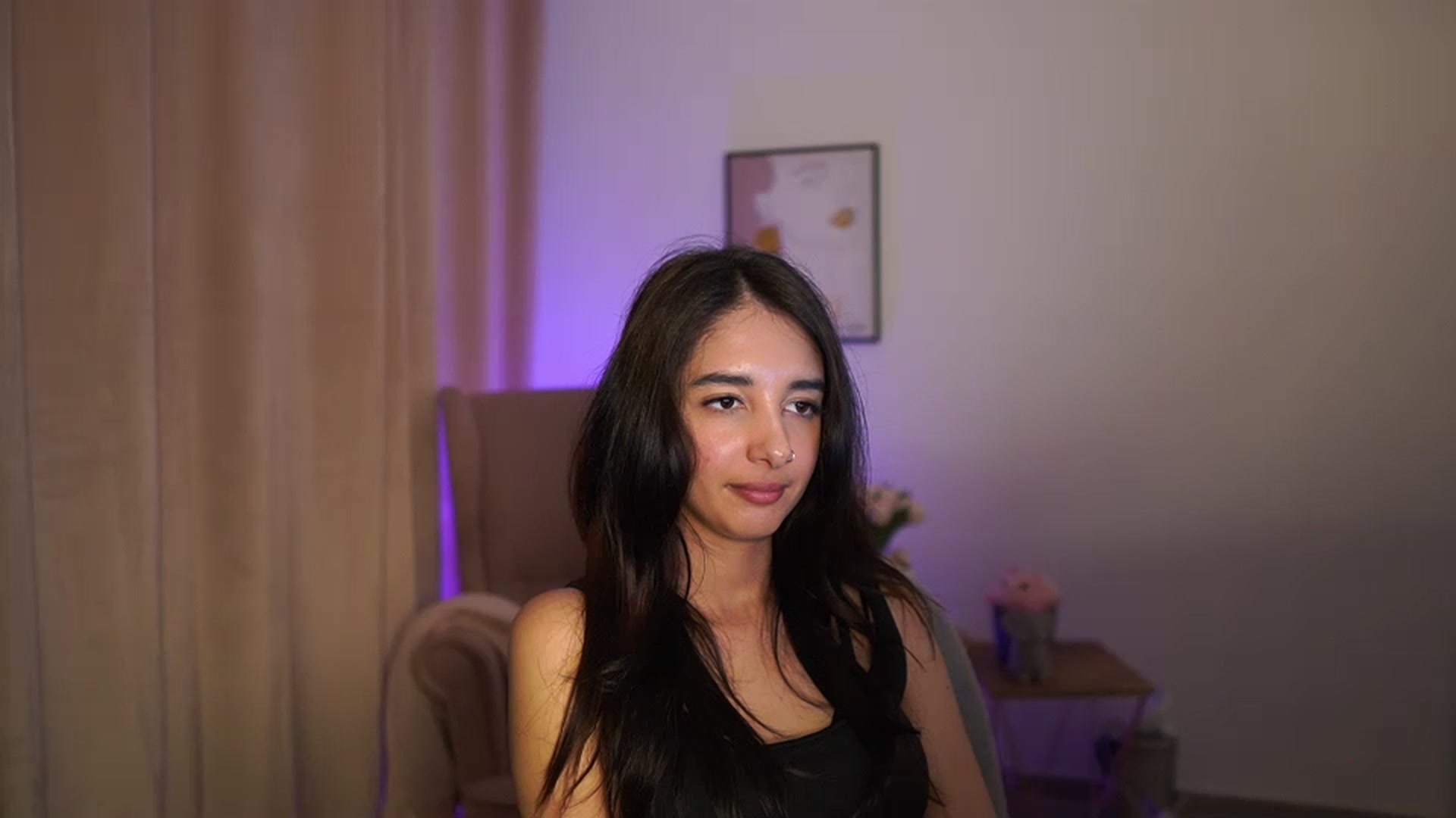 Gallery image thumbnail from Jacky__smith's myfreecams stream on, 04/20/2025, 15:35 image 10 of 20