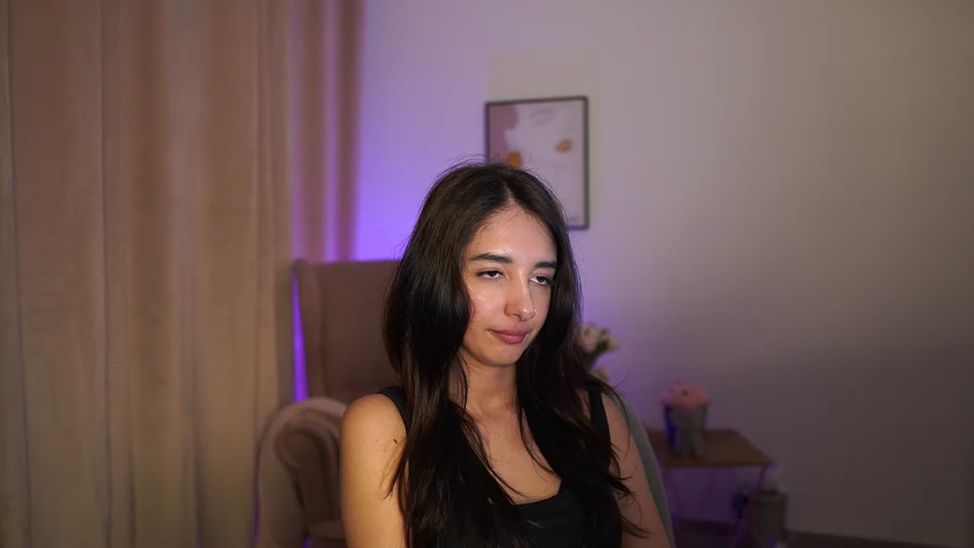 Gallery image thumbnail from Jacky__smith's myfreecams stream on, 04/20/2025, 15:35 image 5 of 20