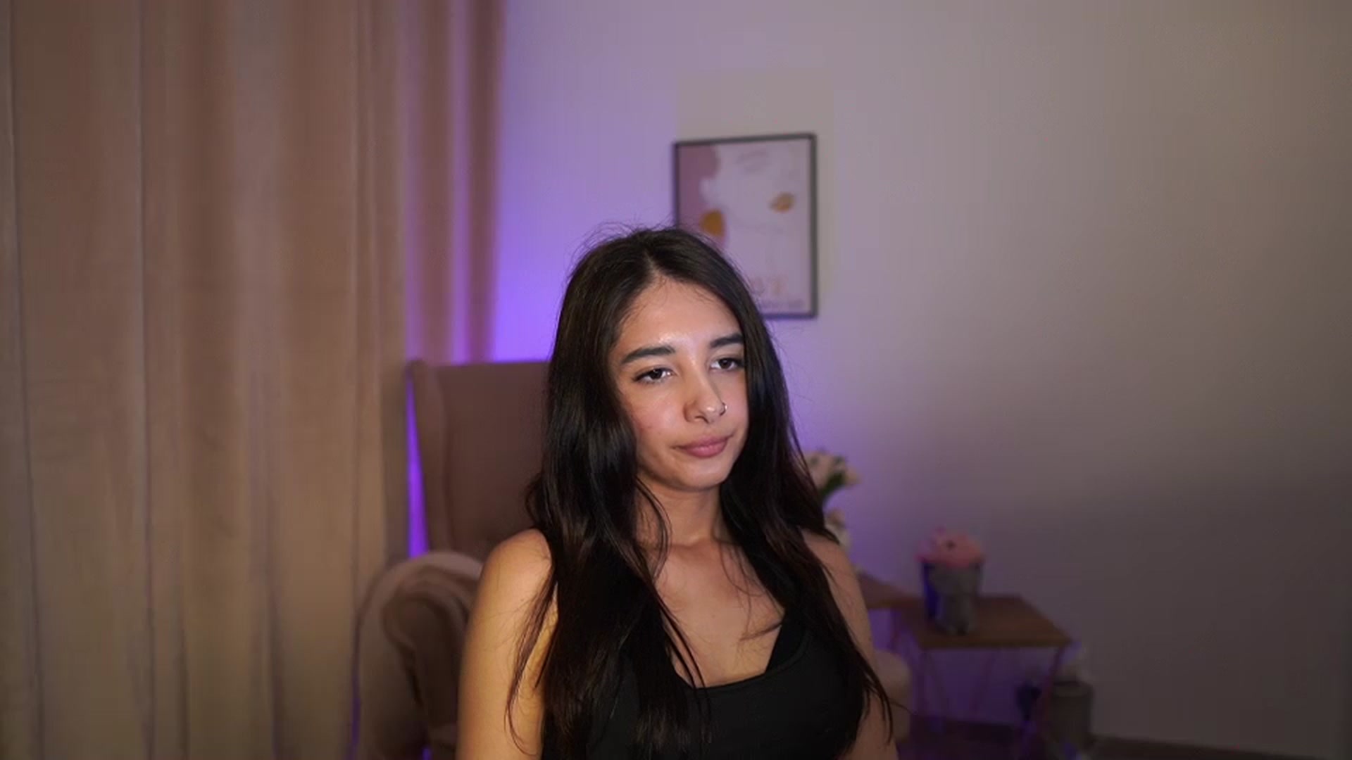 Gallery image thumbnail from Jacky__smith's myfreecams stream on, 04/20/2025, 17:03 image 10 of 20