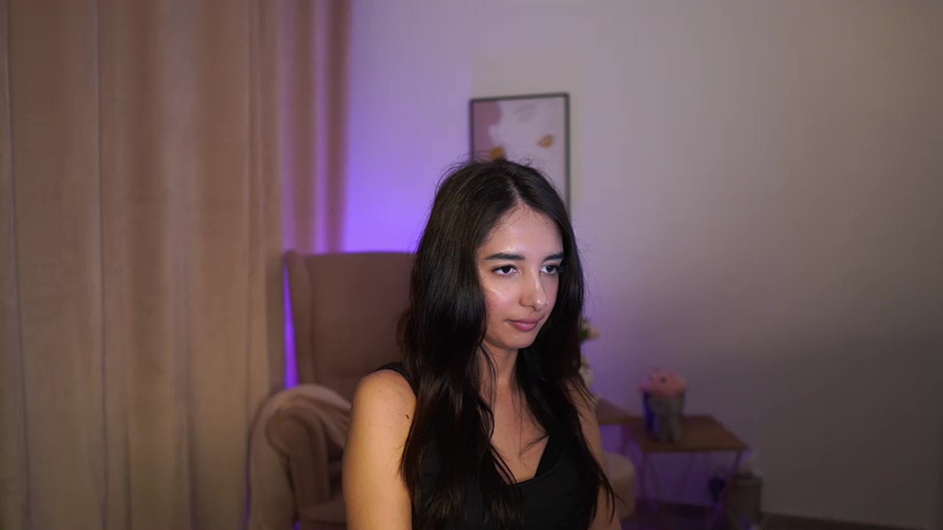 Gallery image thumbnail from Jacky__smith's myfreecams stream on, 04/20/2025, 17:03 image 13 of 20