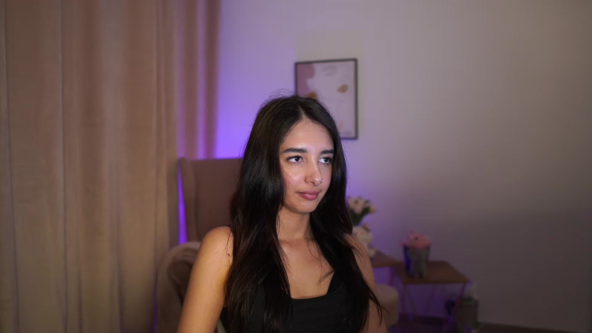 Gallery image thumbnail from Jacky__smith's myfreecams stream on, 04/20/2025, 17:03 image 4 of 20