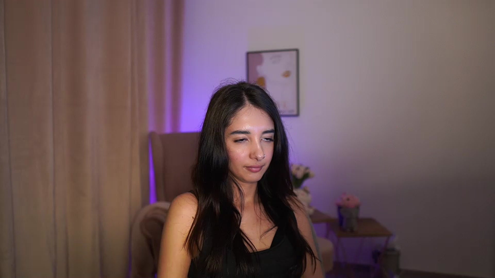Gallery image thumbnail from Jacky__smith's myfreecams stream on, 04/20/2025, 17:03 image 12 of 20