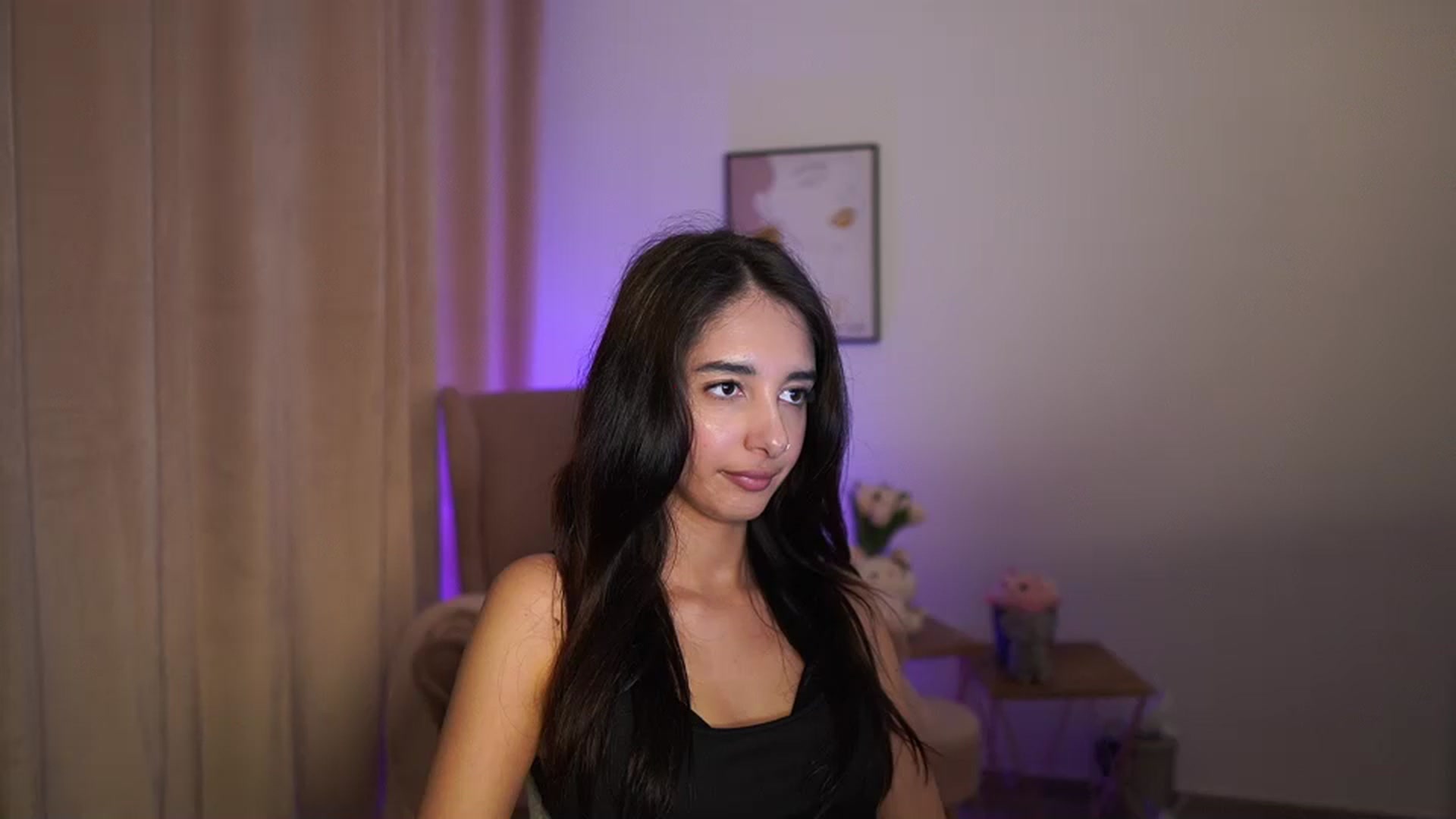Gallery image thumbnail from Jacky__smith's myfreecams stream on, 04/20/2025, 17:03 image 1 of 20