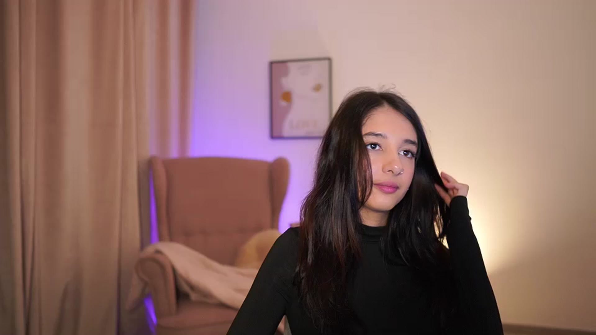 Gallery image thumbnail from Jacky__smith's myfreecams stream on, 04/24/2025, 09:11 image 7 of 20