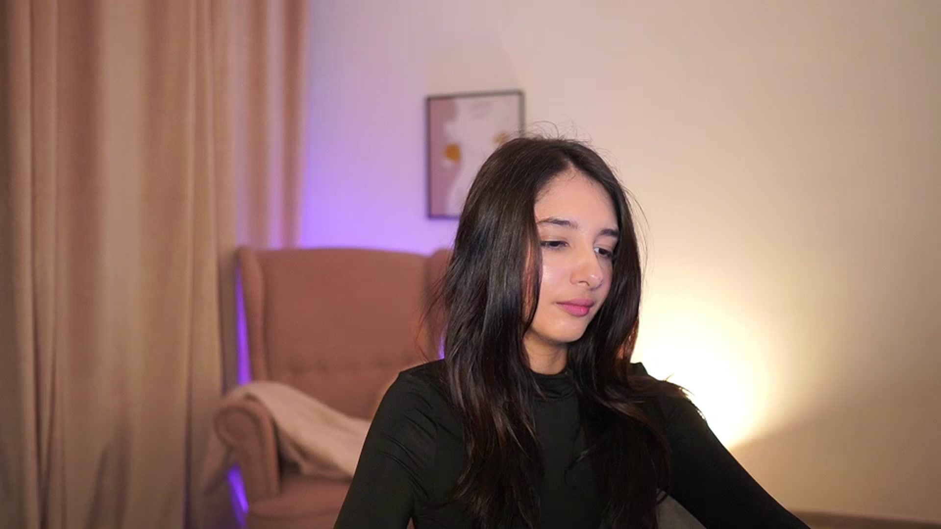Gallery image thumbnail from Jacky__smith's myfreecams stream on, 04/24/2025, 11:28 image 1 of 20