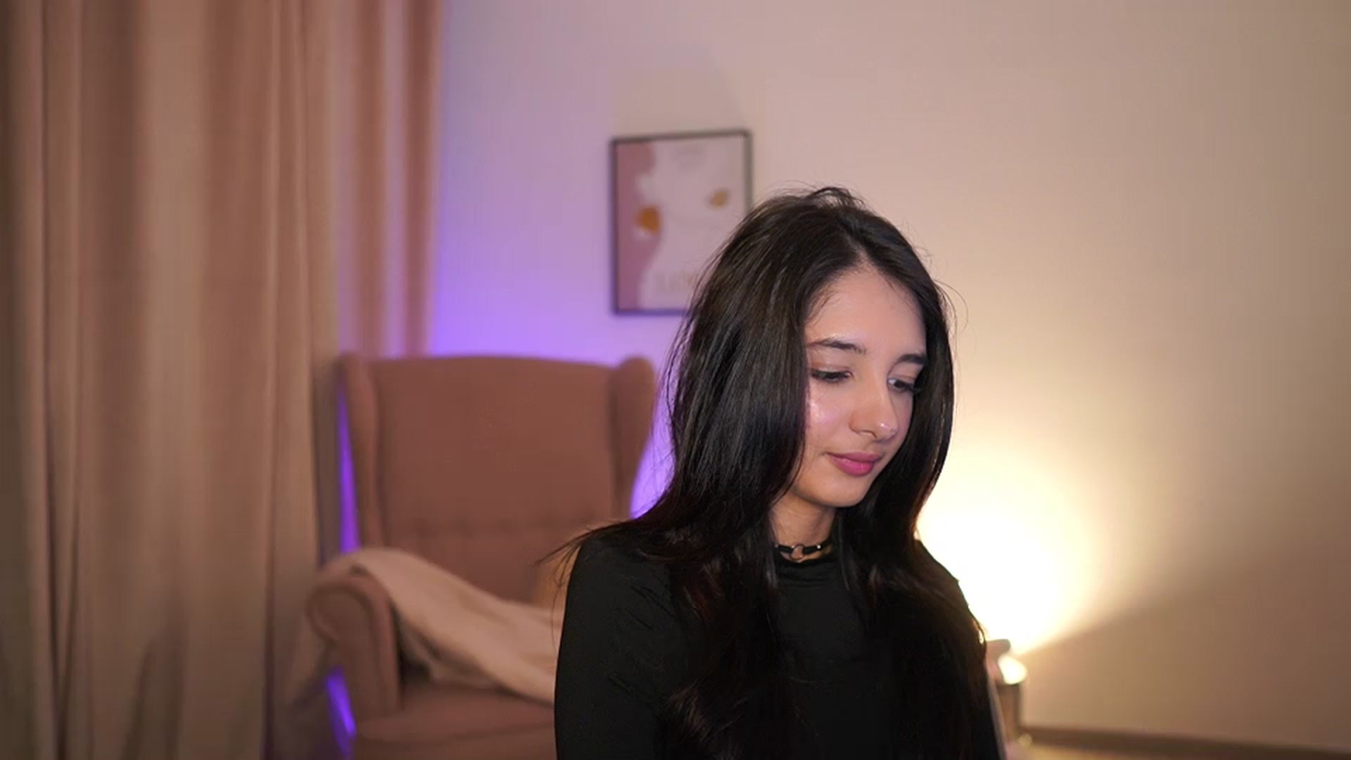Gallery image thumbnail from Jacky__smith's myfreecams stream on, 04/24/2025, 12:19 image 10 of 20