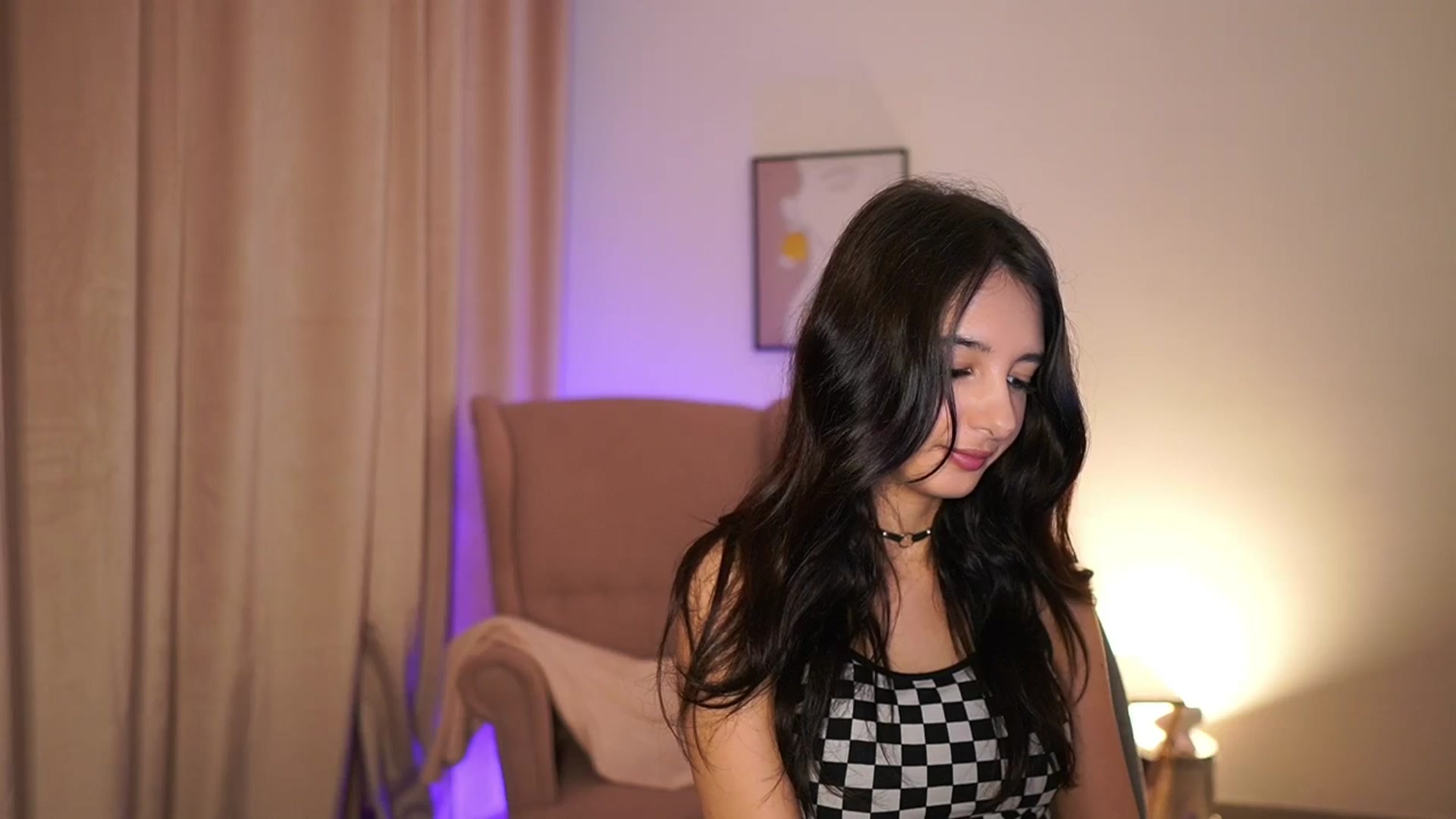 Gallery image thumbnail from Jacky__smith's myfreecams stream on, 04/29/2025, 09:06 image 12 of 20