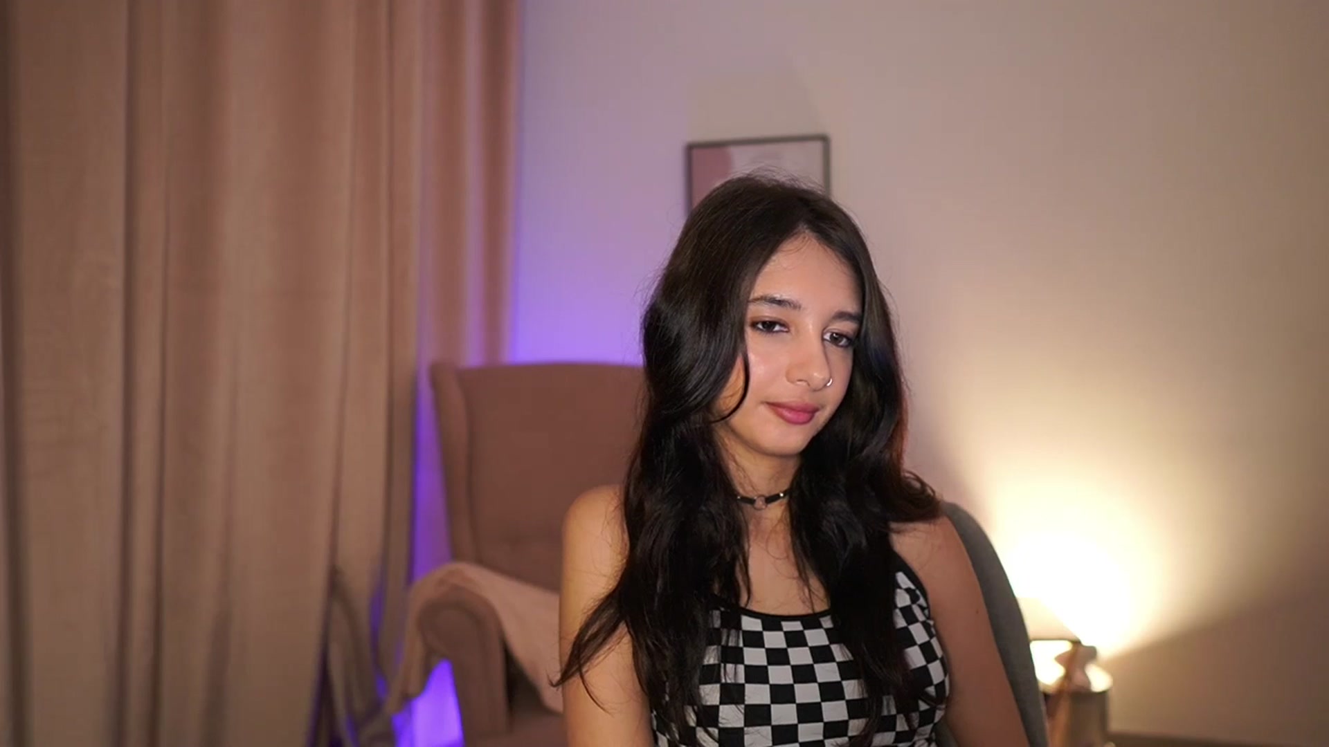Gallery image thumbnail from Jacky__smith's myfreecams stream on, 04/29/2025, 09:06 image 17 of 20