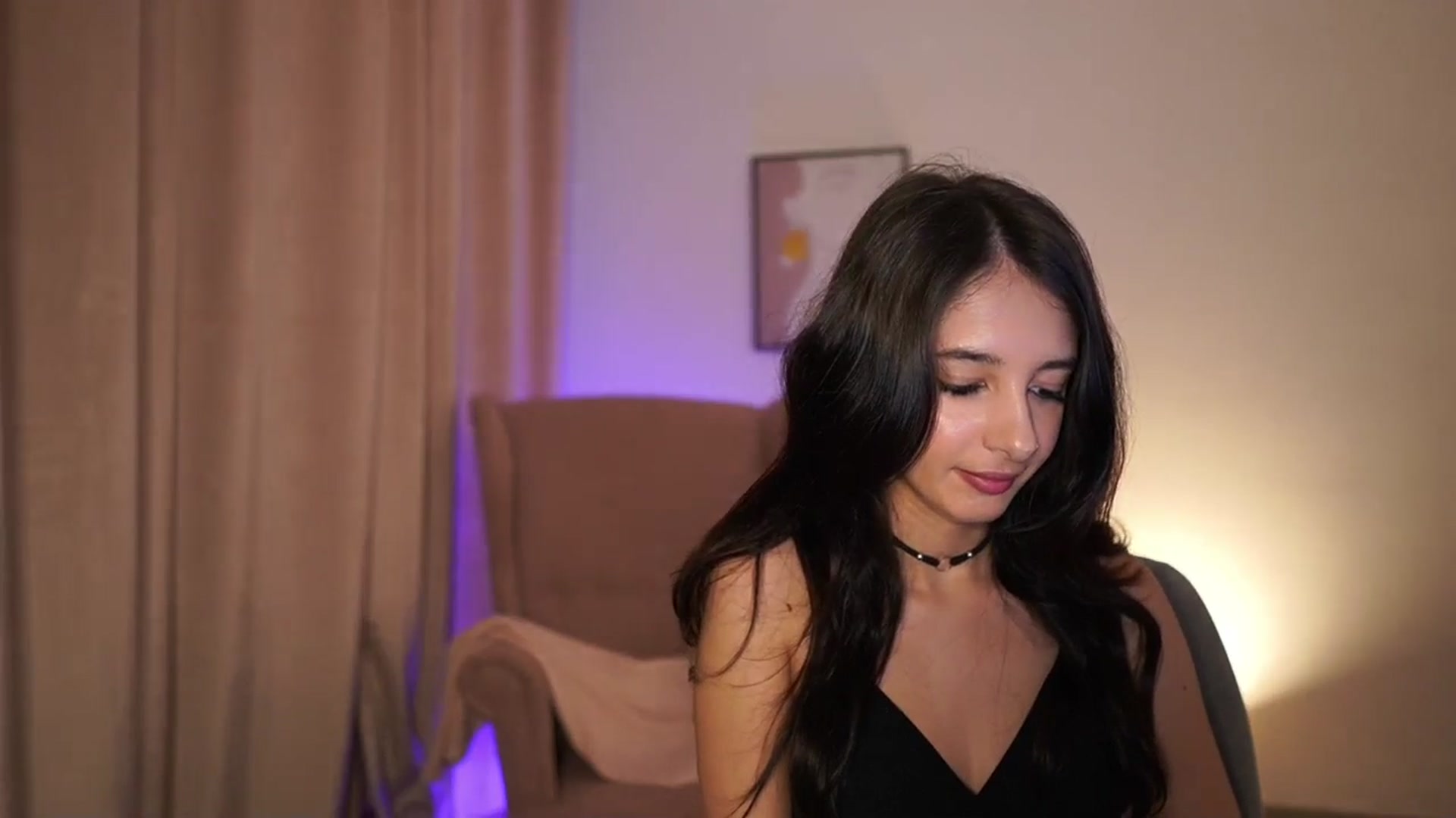Gallery image thumbnail from Jacky__smith's myfreecams stream on, 04/29/2025, 12:46 image 9 of 20