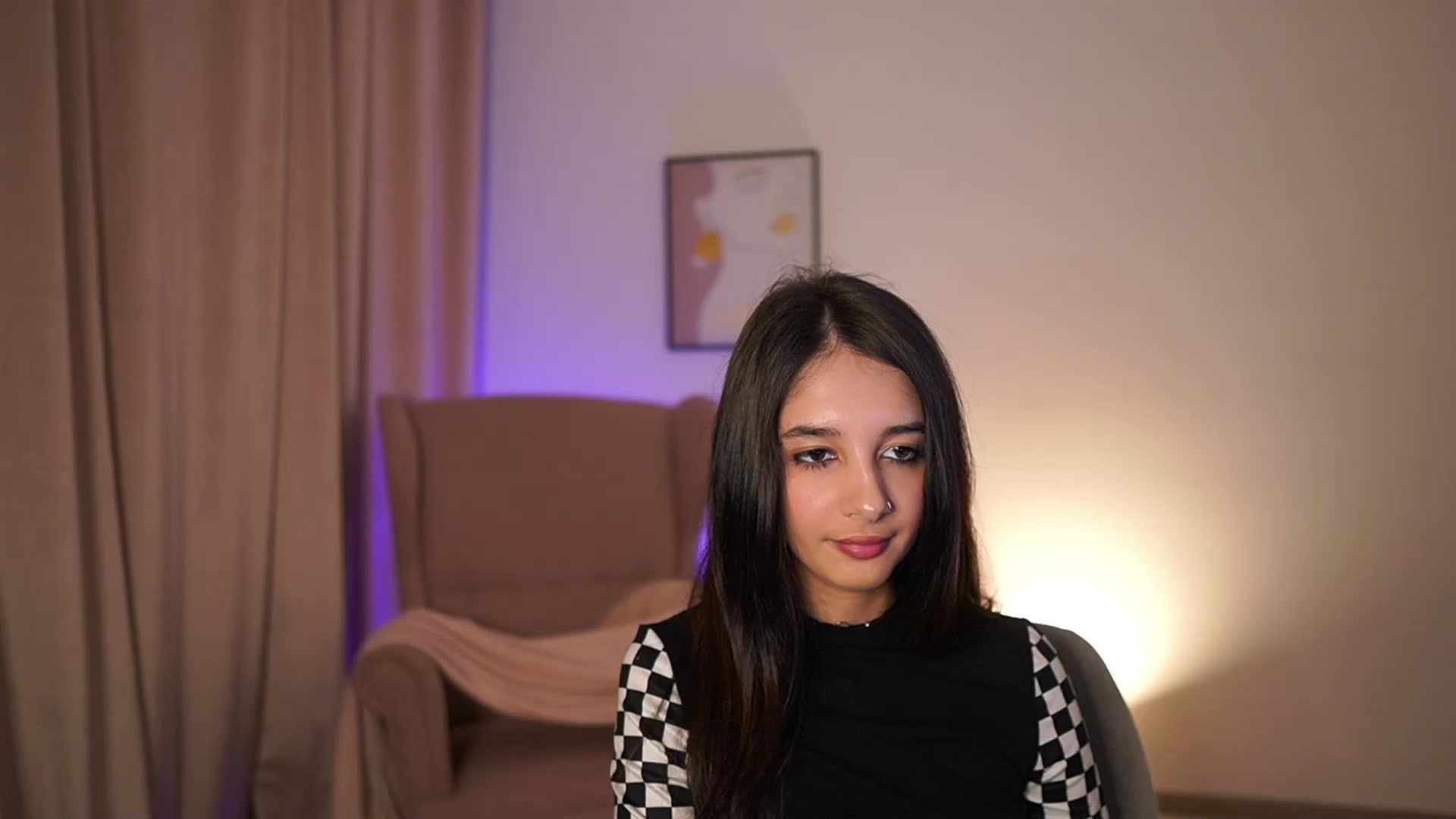 Gallery image thumbnail from Jacky__smith's myfreecams stream on, 04/30/2025, 13:36 image 17 of 20