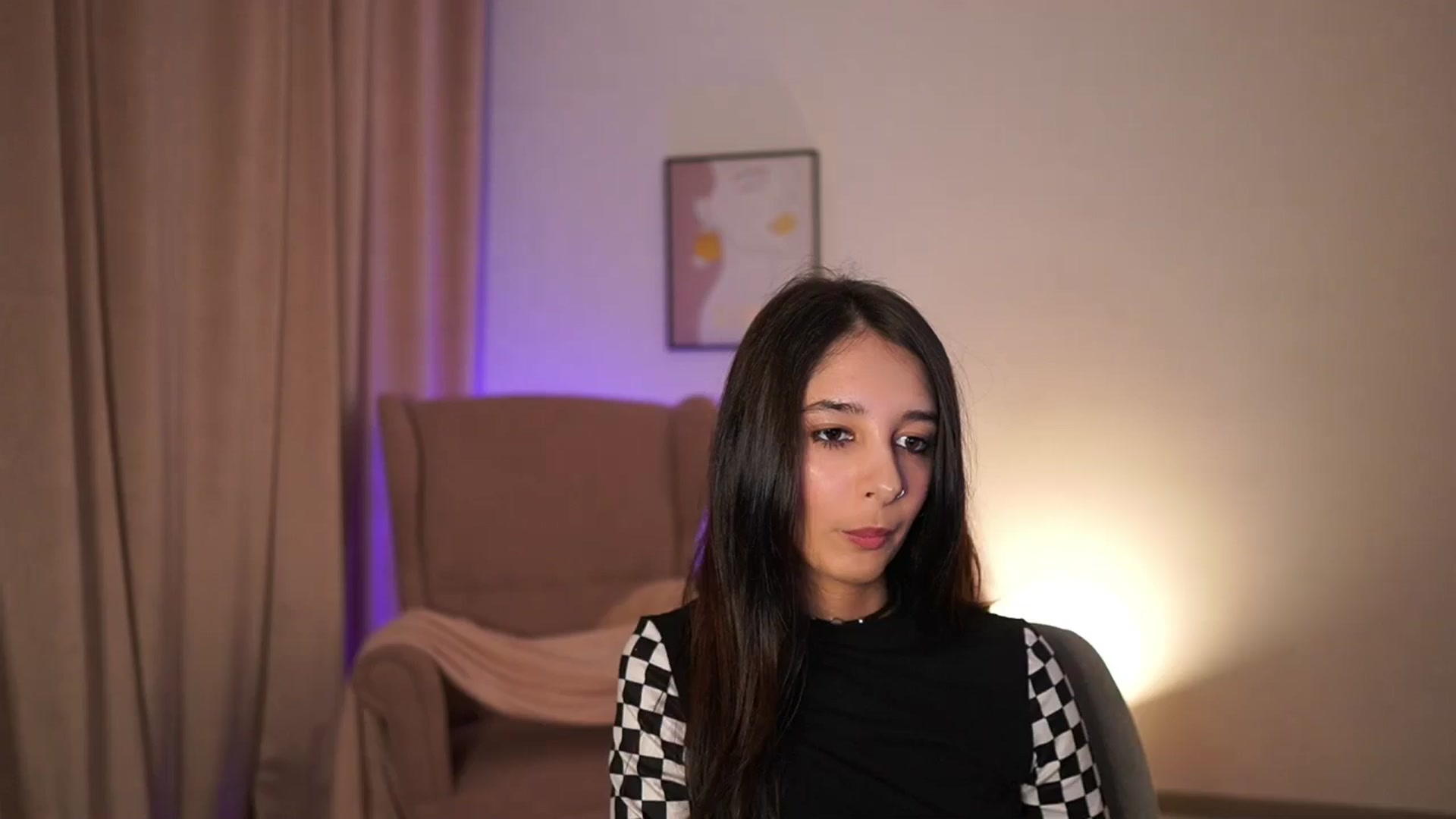Gallery image thumbnail from Jacky__smith's myfreecams stream on, 04/30/2025, 13:36 image 15 of 20