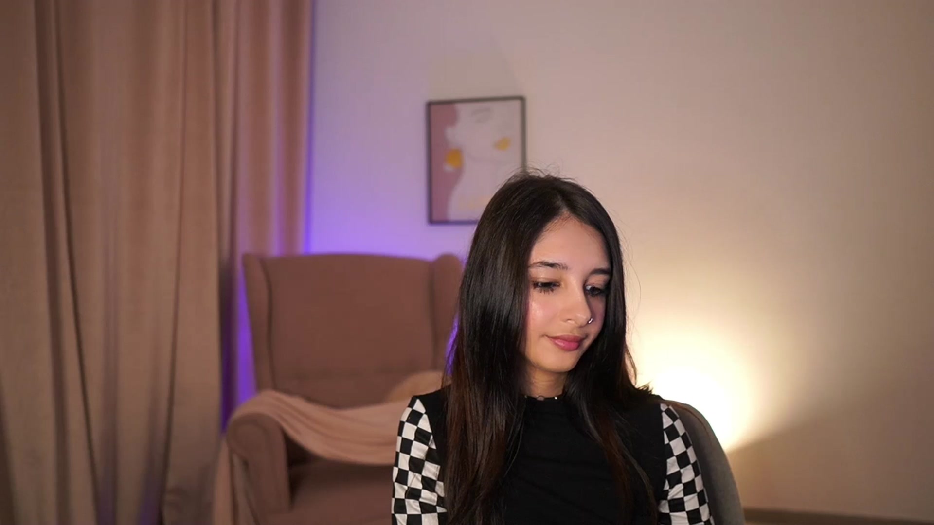 Gallery image thumbnail from Jacky__smith's myfreecams stream on, 04/30/2025, 13:36 image 13 of 20