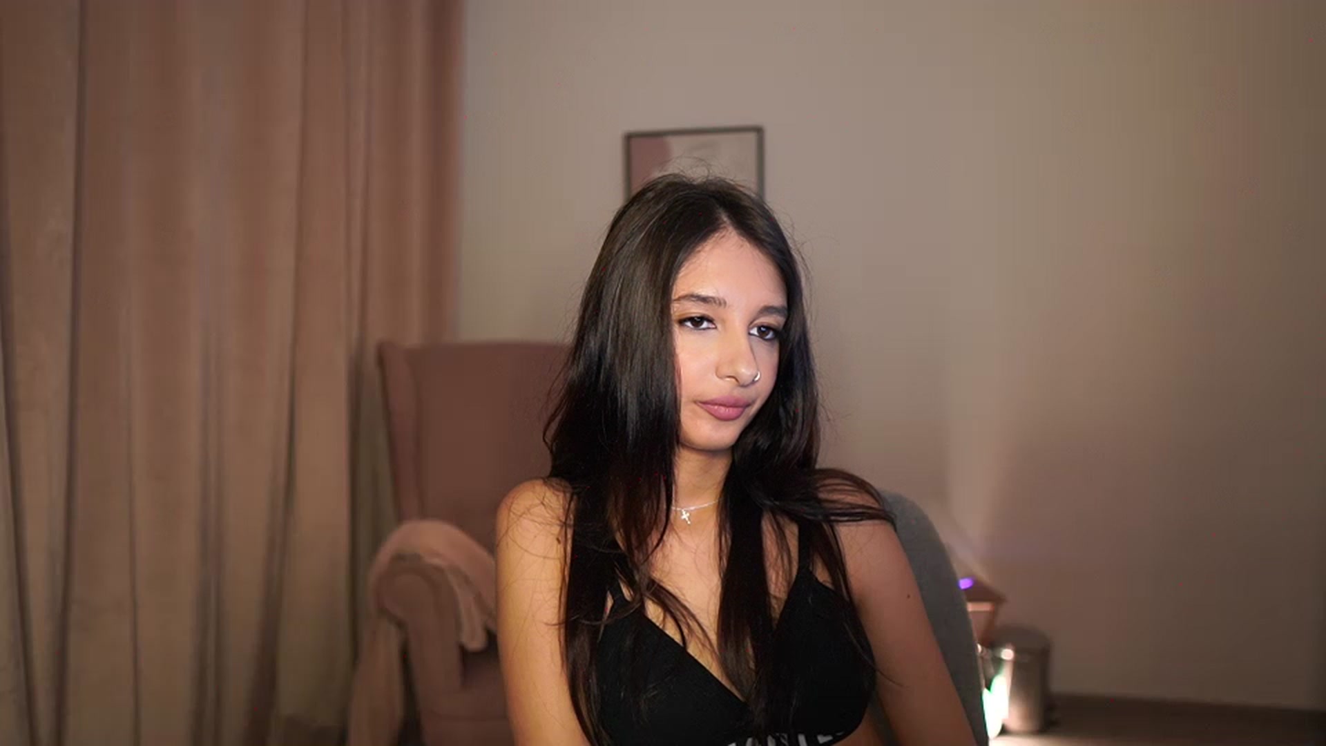 Gallery image thumbnail from Jacky__smith's myfreecams stream on, 05/06/2025, 10:46 image 7 of 20