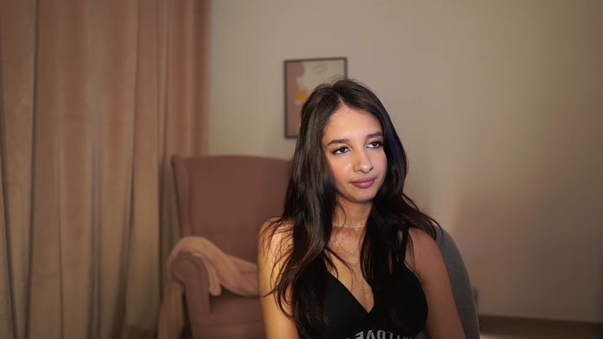 Gallery image thumbnail from Jacky__smith's myfreecams stream on, 05/06/2025, 12:50 image 7 of 20