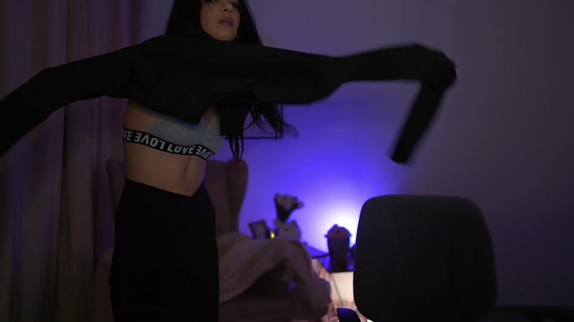 Gallery image thumbnail from Jacky__smith's myfreecams stream on, 05/07/2025, 12:03 image 3 of 20