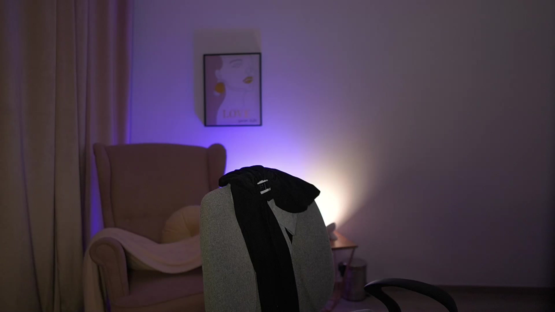 Gallery image thumbnail from Jacky__smith's myfreecams stream on, 05/19/2025, 14:48 image 16 of 20