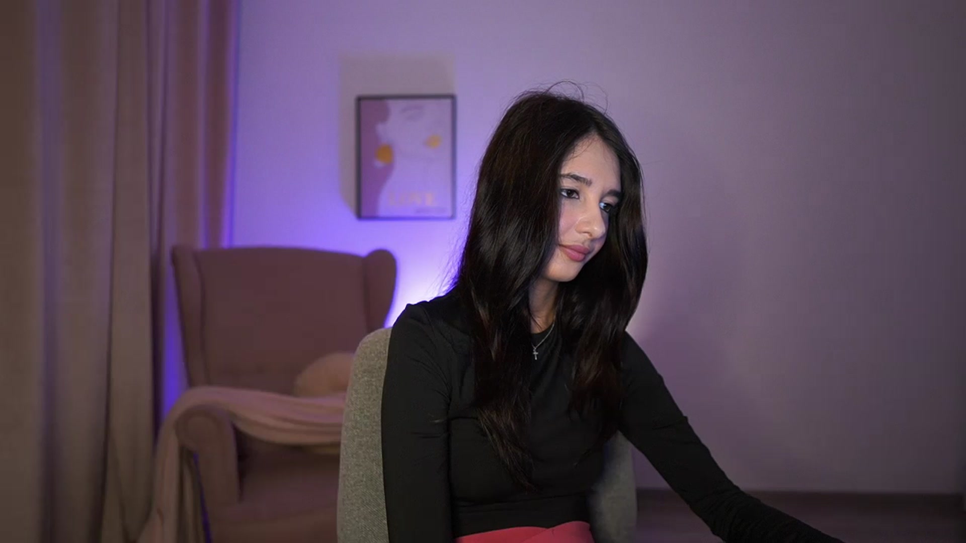 Gallery image thumbnail from Jacky__smith's myfreecams stream on, 05/20/2025, 09:31 image 10 of 20