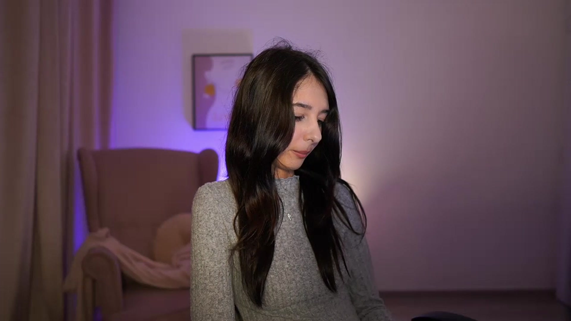 Gallery image thumbnail from Jacky__smith's myfreecams stream on, 05/27/2025, 09:48 image 9 of 20