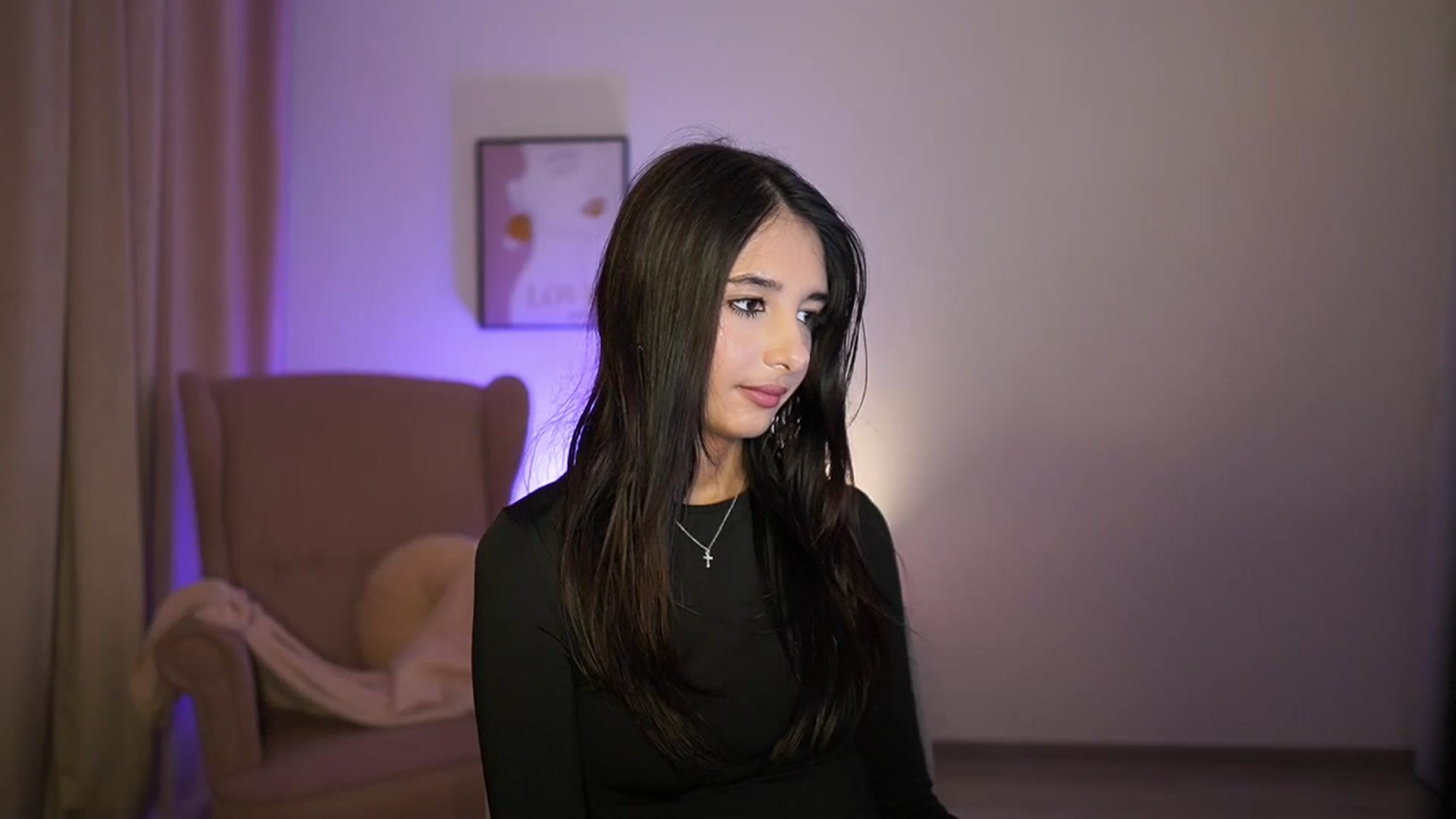 Gallery image thumbnail from Jacky__smith's myfreecams stream on, 05/29/2025, 08:57 image 9 of 20