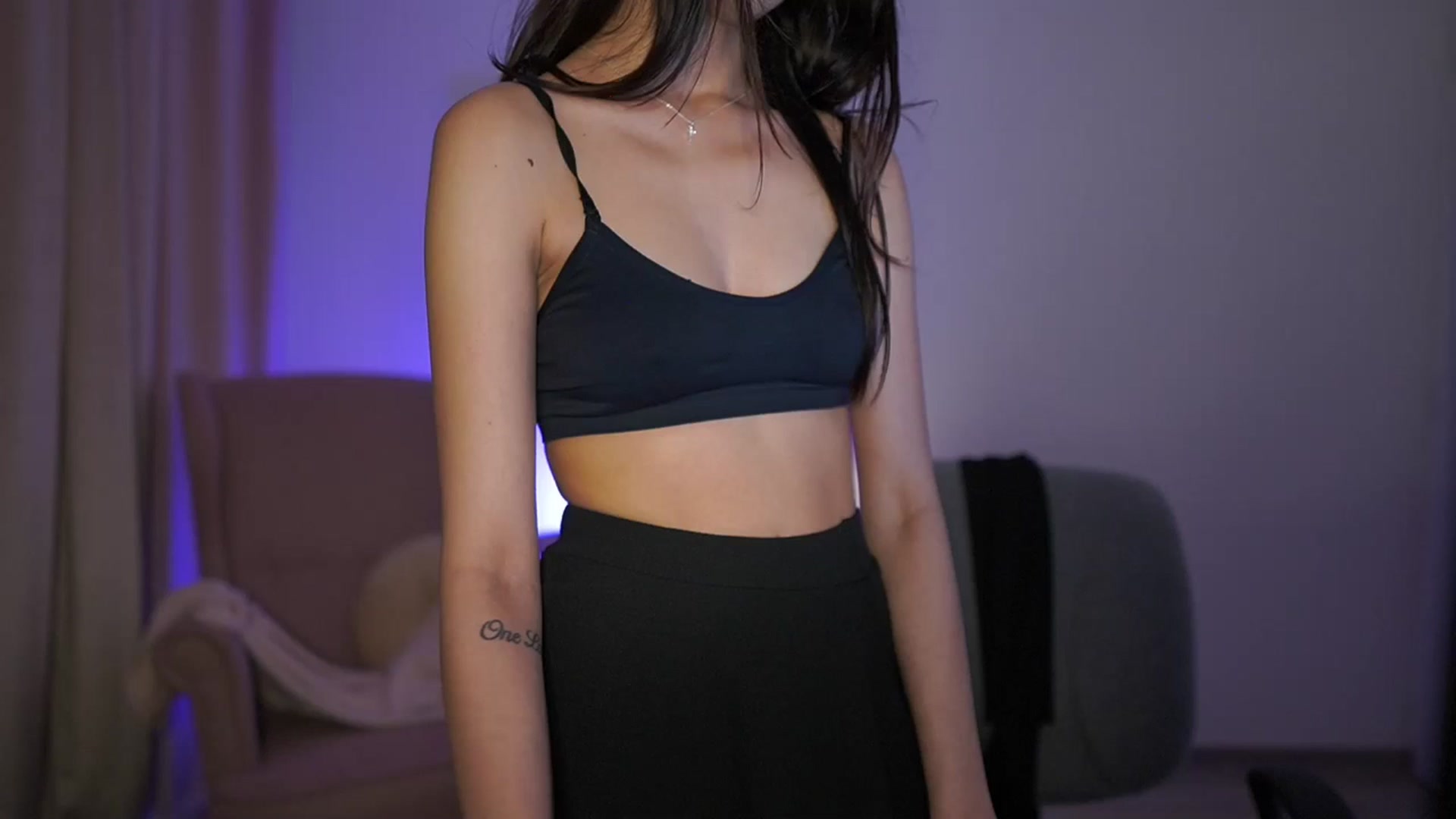Gallery image thumbnail from Jacky__smith's myfreecams stream on, 05/29/2025, 12:16 image 1 of 20