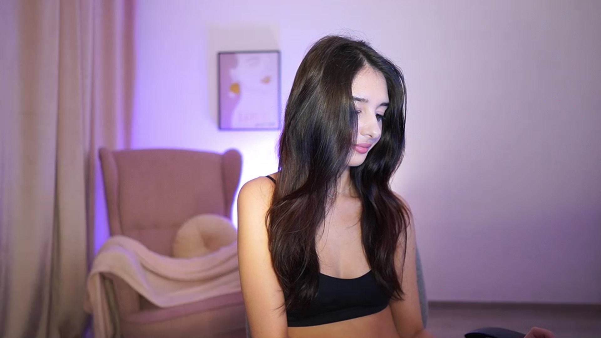 Gallery image thumbnail from Jacky__smith's myfreecams stream on, 06/04/2025, 13:02 image 2 of 20