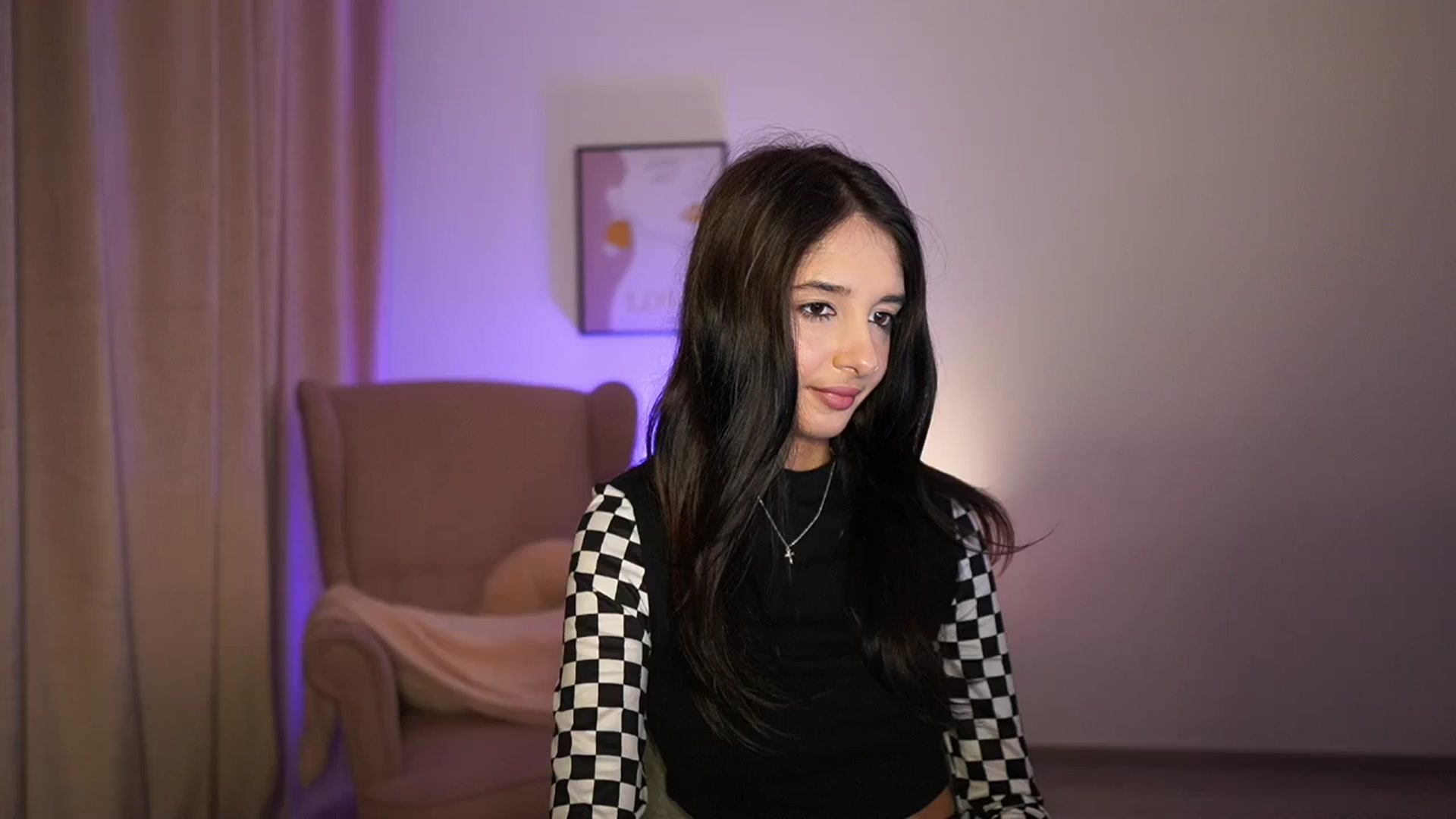 Gallery image thumbnail from Jacky__smith's myfreecams stream on, 06/10/2025, 10:45 image 1 of 20