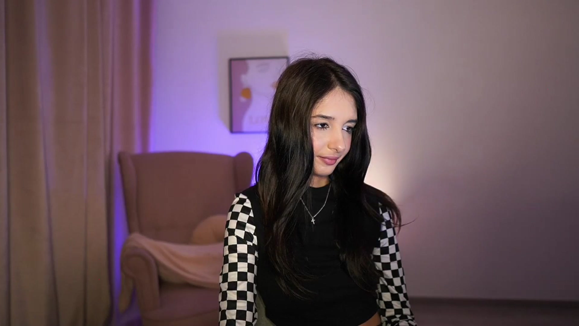 Gallery image thumbnail from Jacky__smith's myfreecams stream on, 06/10/2025, 10:45 image 2 of 20