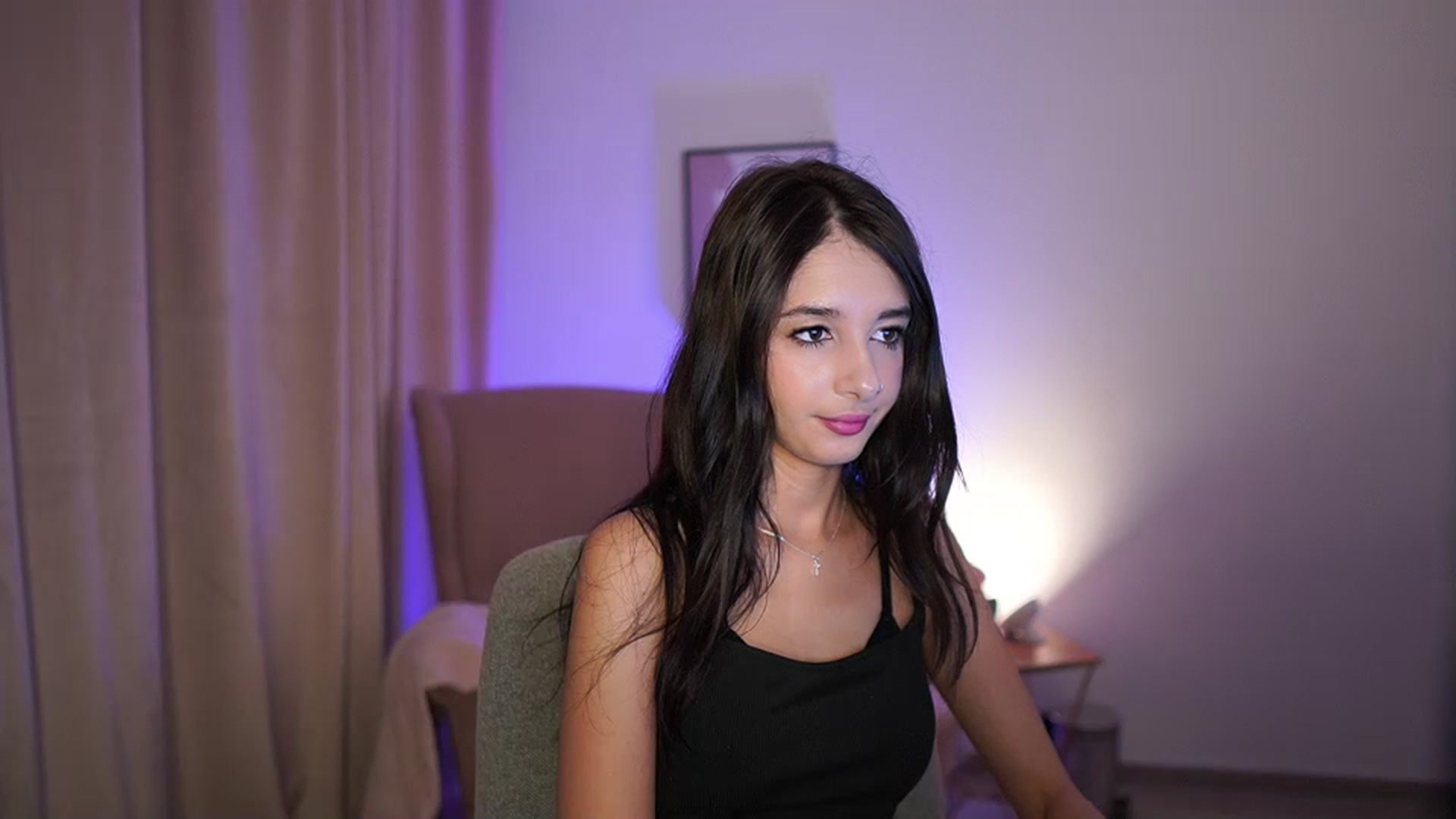 Gallery image thumbnail from Jacky__smith's myfreecams stream on, 06/16/2025, 10:04 image 2 of 20