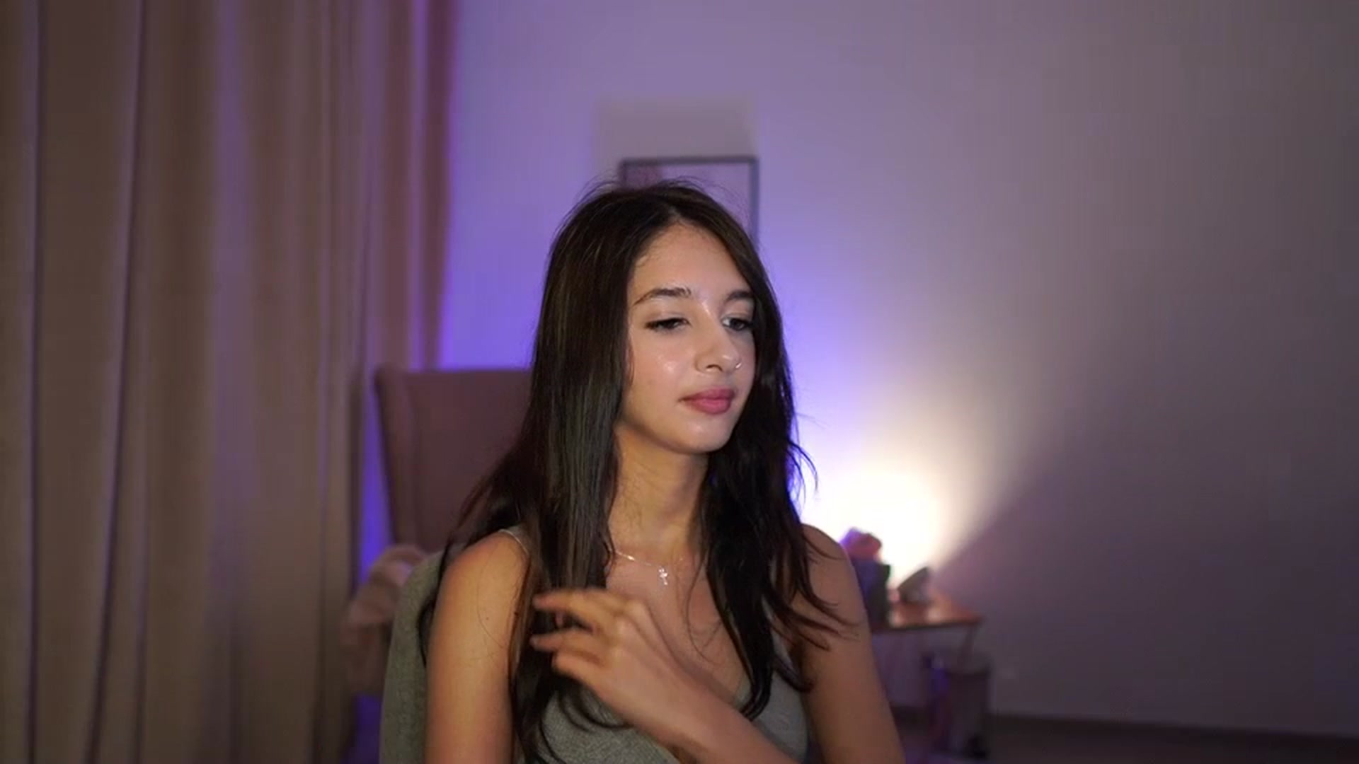 Gallery image thumbnail from Jacky__smith's myfreecams stream on, 06/27/2025, 11:36 image 15 of 20