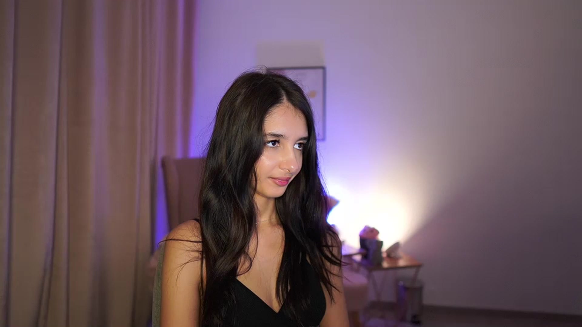 Gallery image thumbnail from Jacky__smith's myfreecams stream on, 07/02/2025, 10:04 image 12 of 20