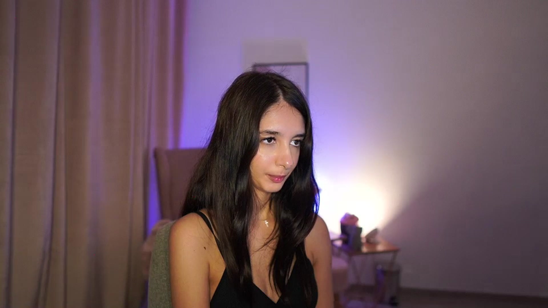 Gallery image thumbnail from Jacky__smith's myfreecams stream on, 07/02/2025, 13:04 image 14 of 20