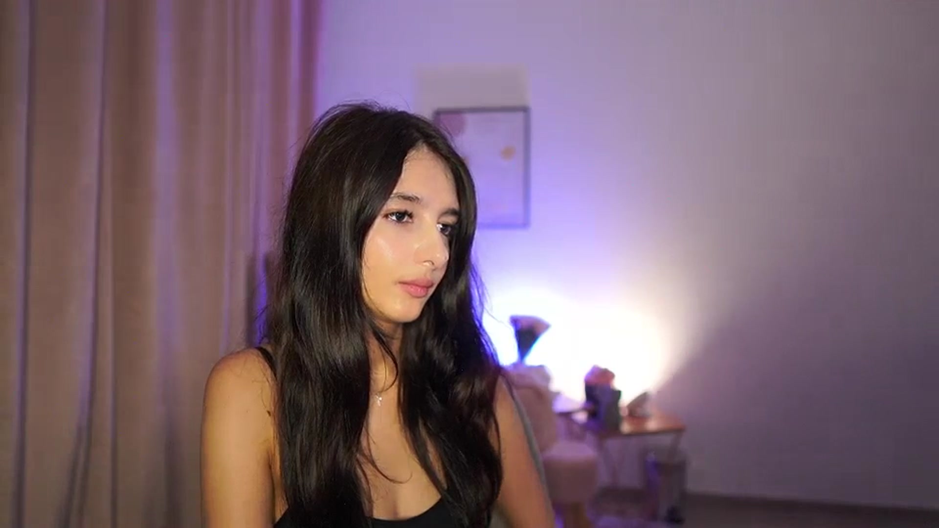 Gallery image thumbnail from Jacky__smith's myfreecams stream on, 07/04/2025, 13:06 image 10 of 20
