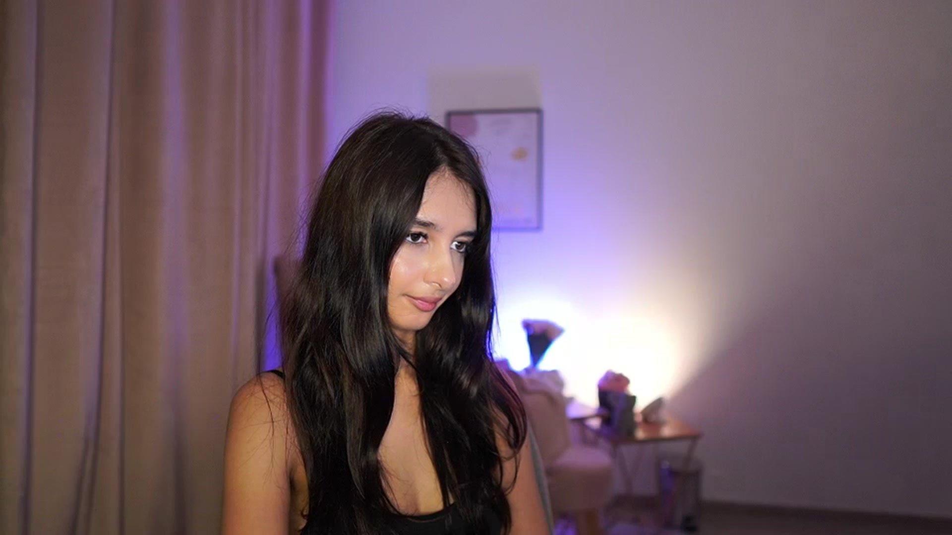 Gallery image thumbnail from Jacky__smith's myfreecams stream on, 07/04/2025, 13:06 image 20 of 20