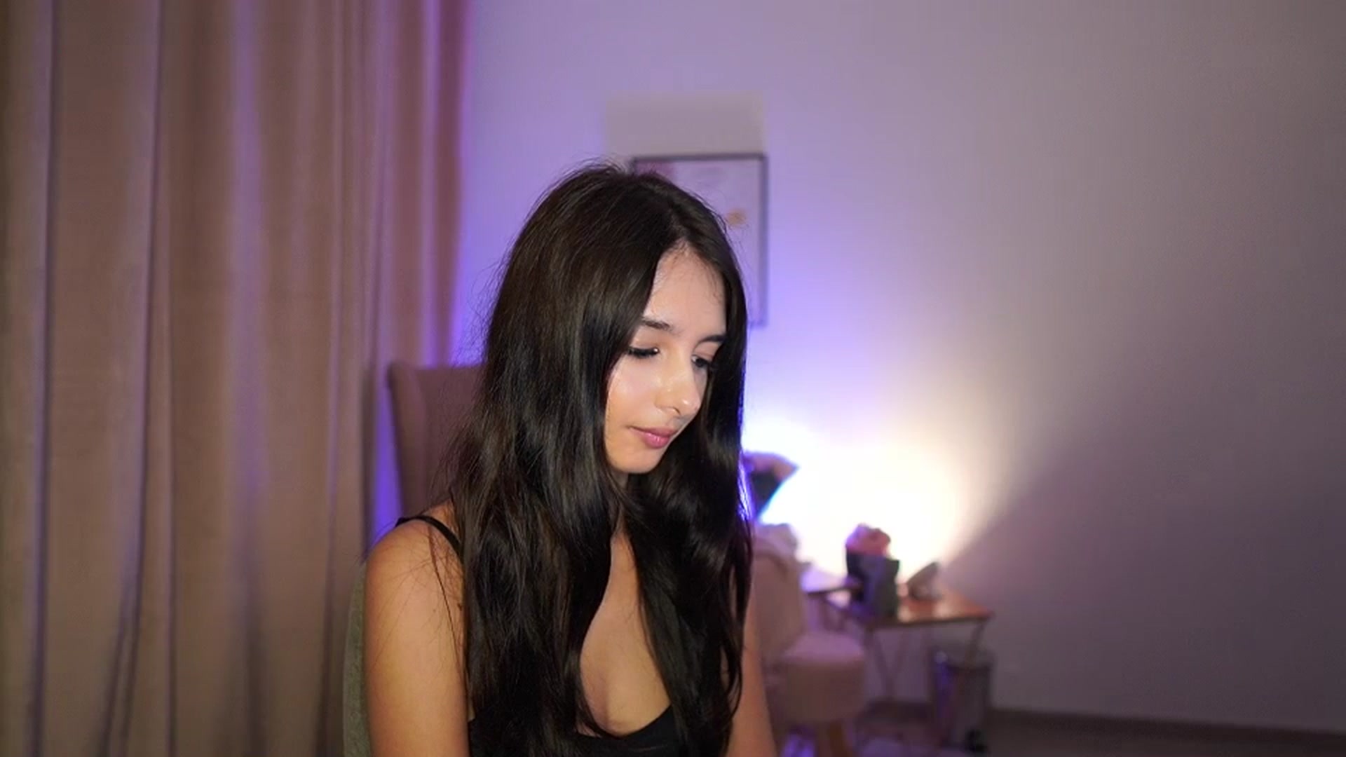 Gallery image thumbnail from Jacky__smith's myfreecams stream on, 07/04/2025, 13:06 image 19 of 20